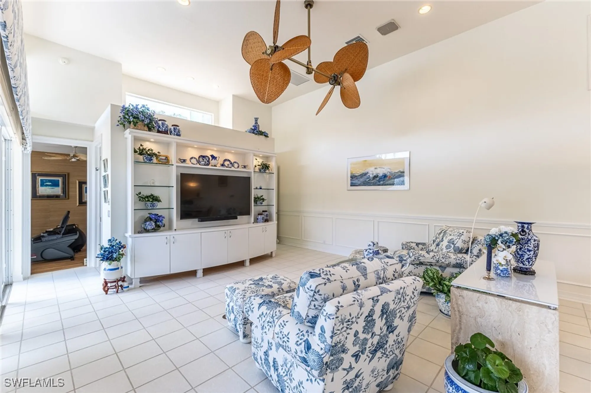 Property Slideshow image 18 of 46 | 7905 cocobay dr # 15, Naples, FL, 34108