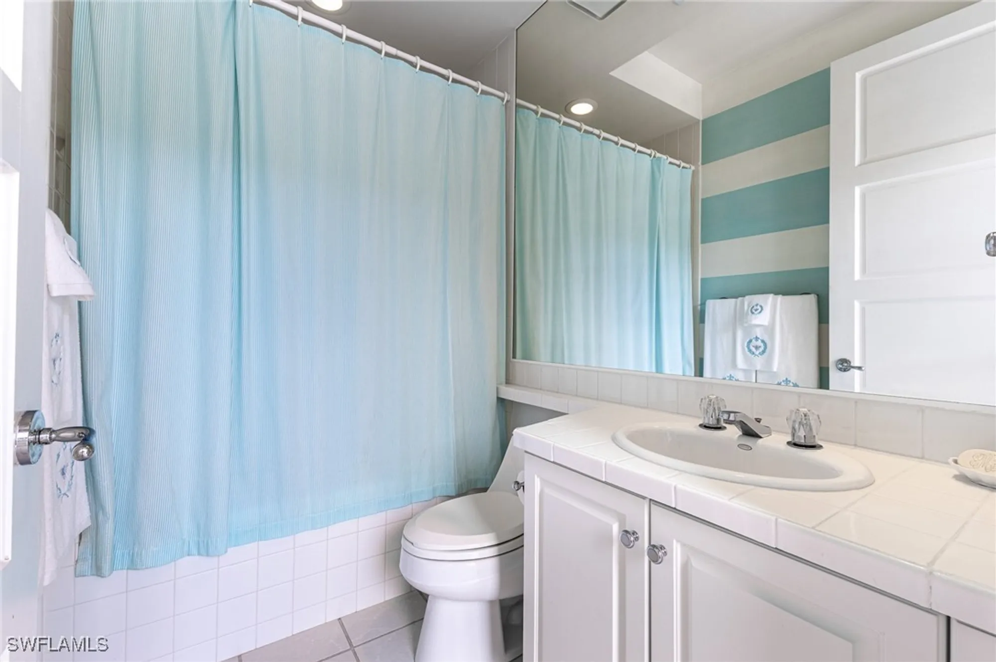 Property Slideshow image 34 of 46 | 7905 cocobay dr # 15, Naples, FL, 34108