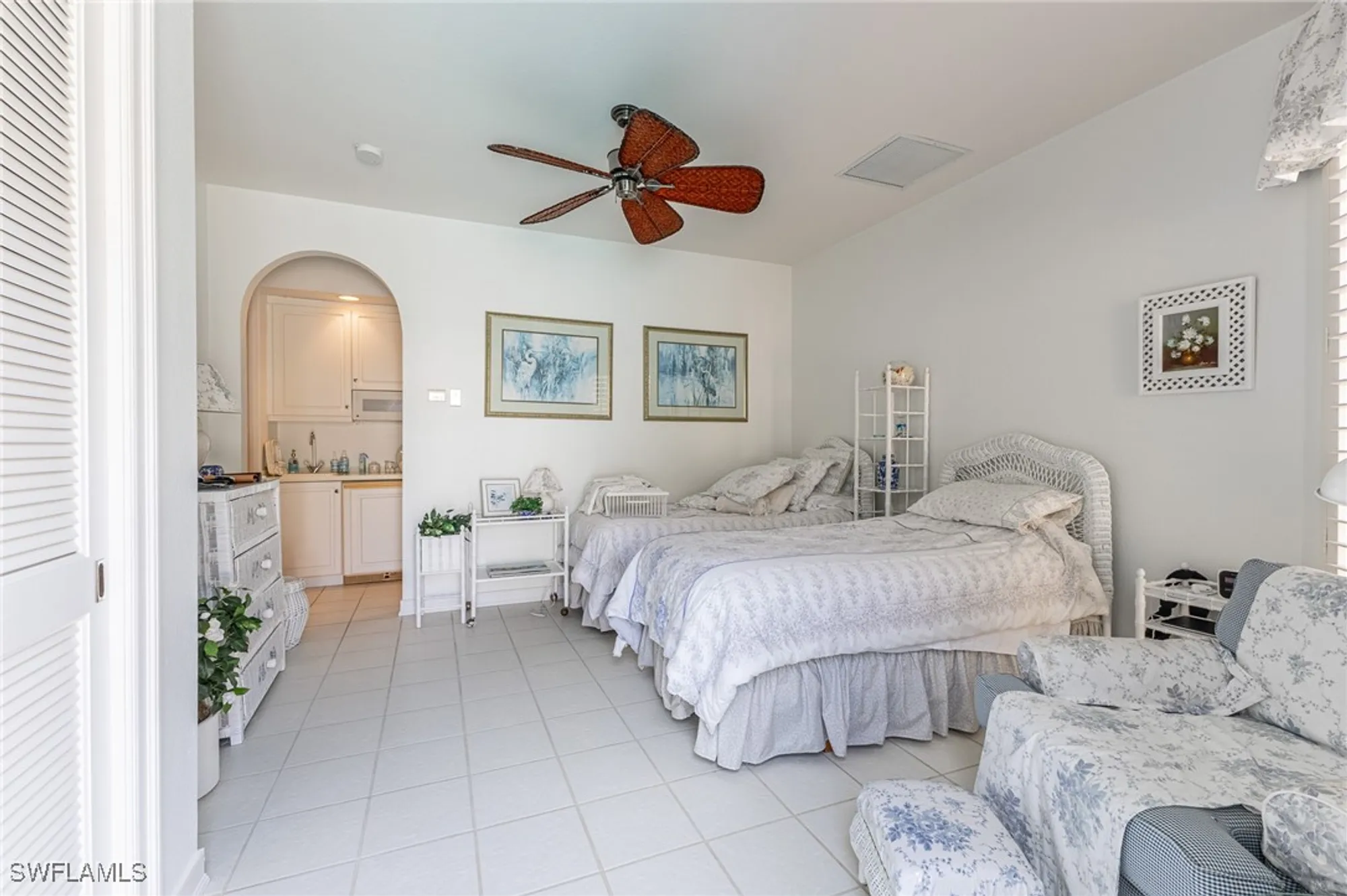 Property Slideshow image 37 of 46 | 7905 cocobay dr # 15, Naples, FL, 34108