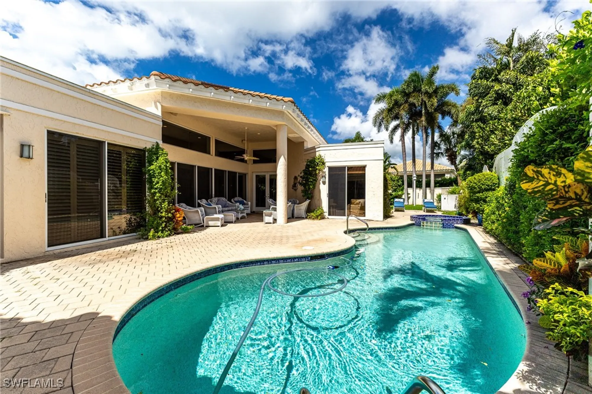 Property Slideshow image 6 of 46 | 7905 cocobay dr # 15, Naples, FL, 34108