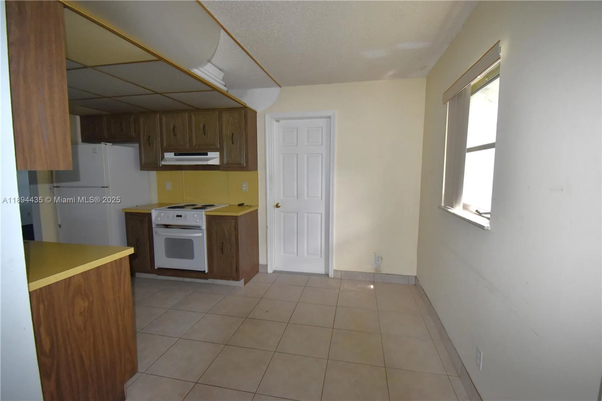 Property Slideshow image 4 of 17 | 1301 campanelli dr, Plantation, FL, 33322