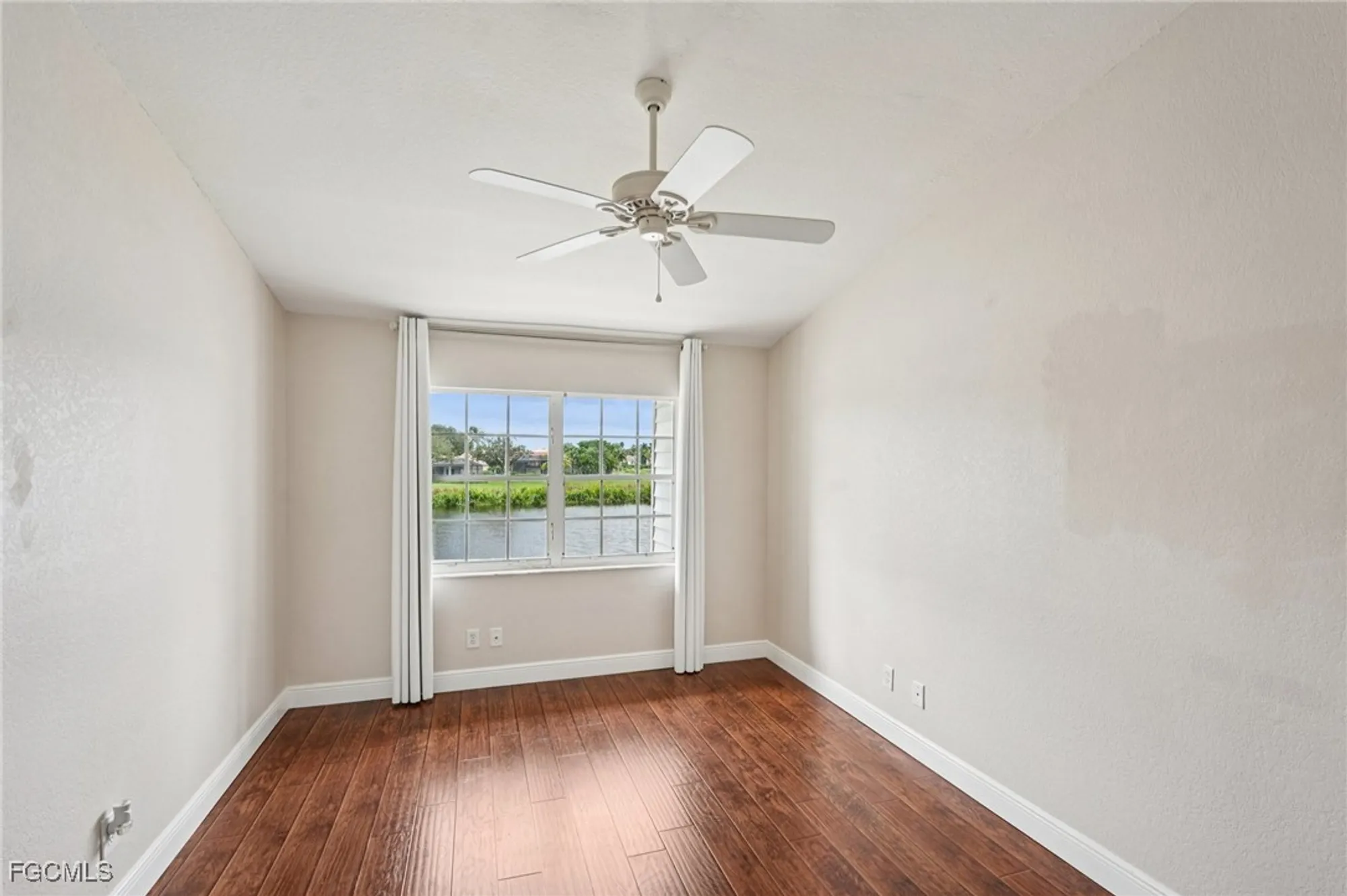 Property Slideshow image 22 of 47 | 14983 rivers edge ct apt 230, Fort Myers, FL, 33908