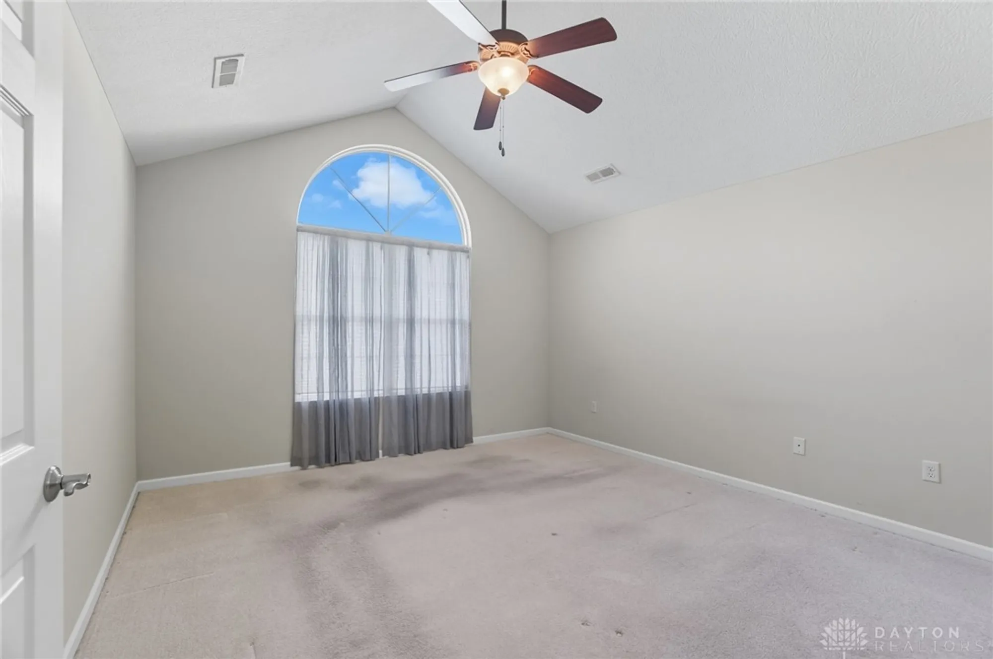 Property Slideshow image 29 of 59 | 4704 cobblestone dr, Tipp City, OH, 45371