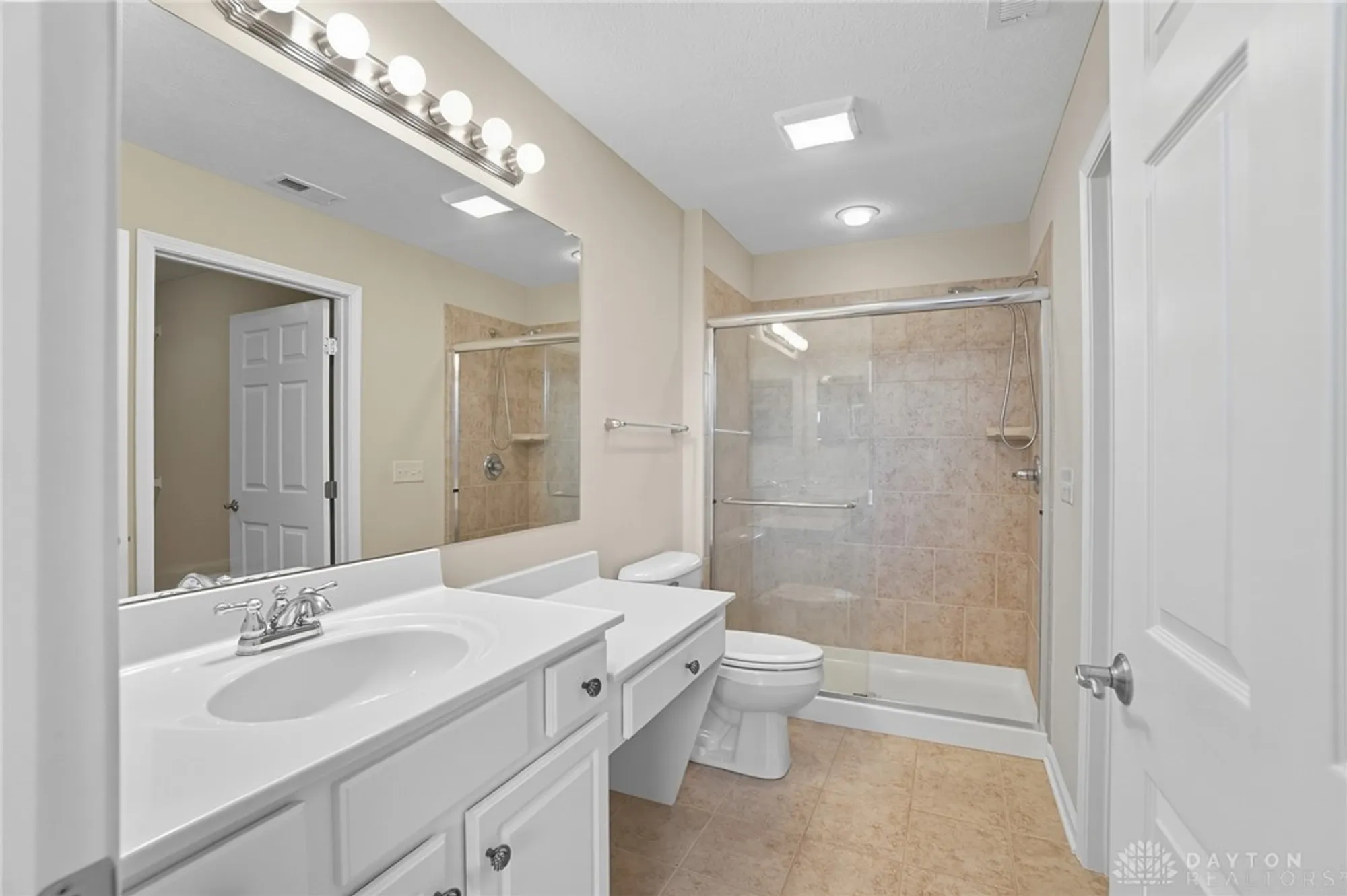 Property Slideshow image 31 of 59 | 4704 cobblestone dr, Tipp City, OH, 45371