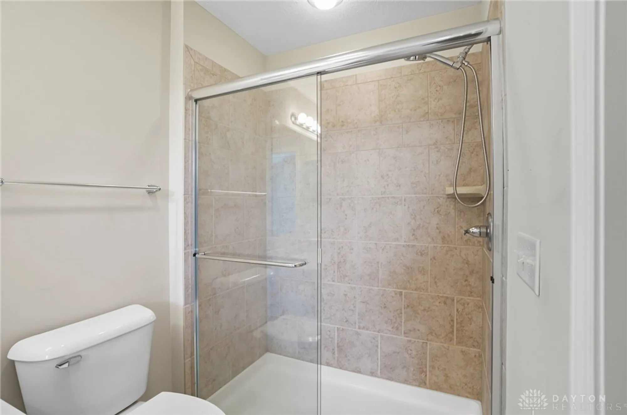 Property Slideshow image 33 of 59 | 4704 cobblestone dr, Tipp City, OH, 45371