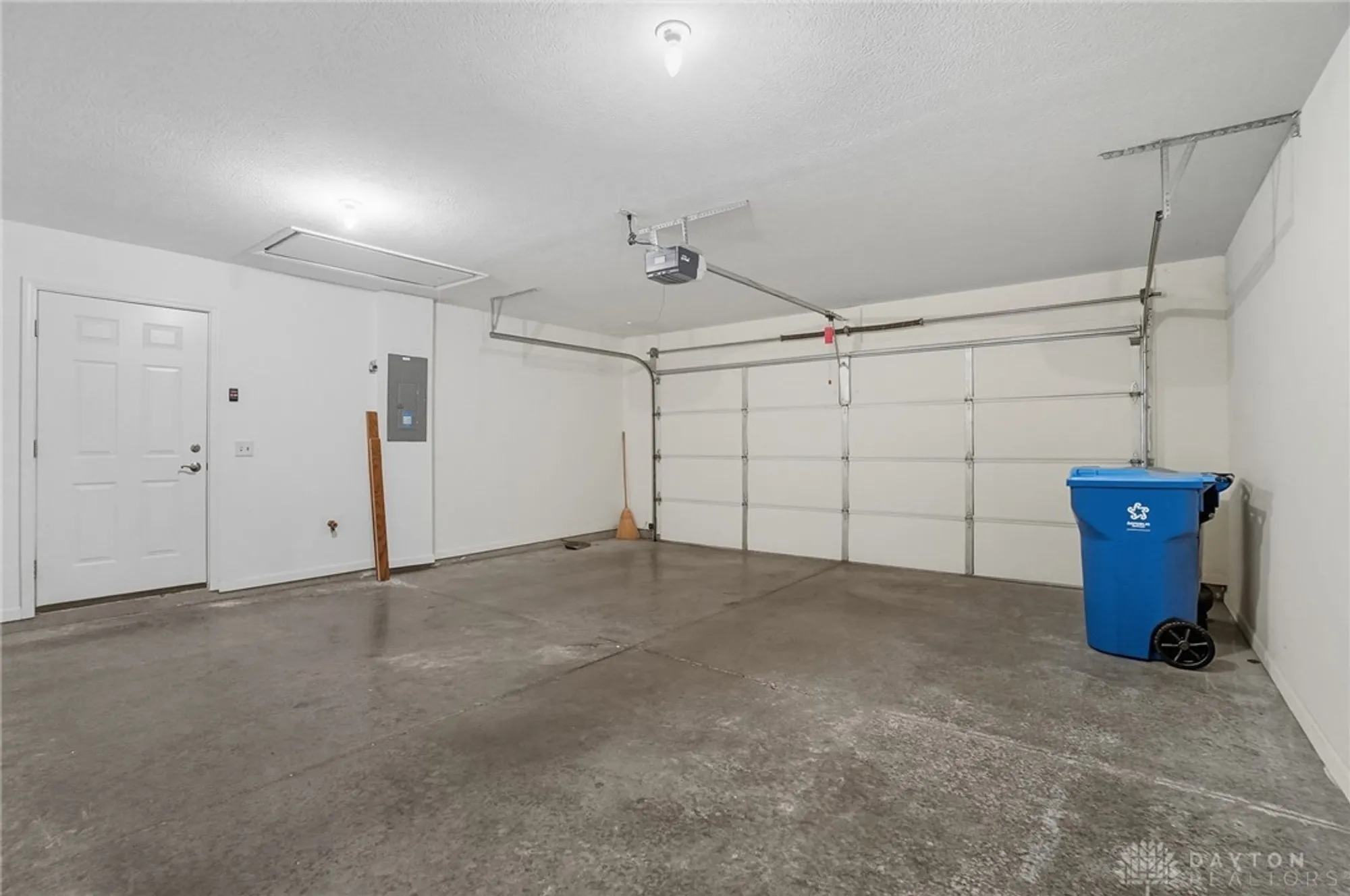 Property Slideshow image 46 of 59 | 4704 cobblestone dr, Tipp City, OH, 45371