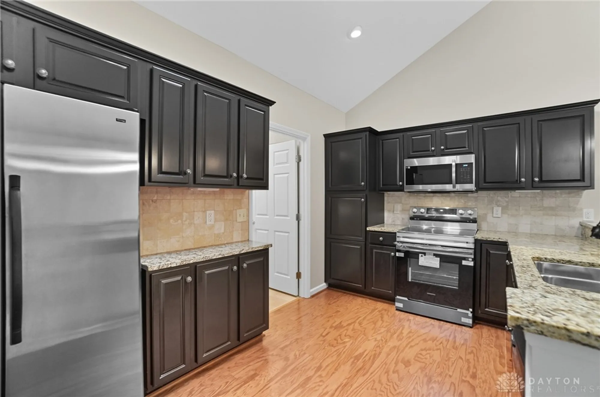 Property Slideshow image 4 of 59 | 4704 cobblestone dr, Tipp City, OH, 45371