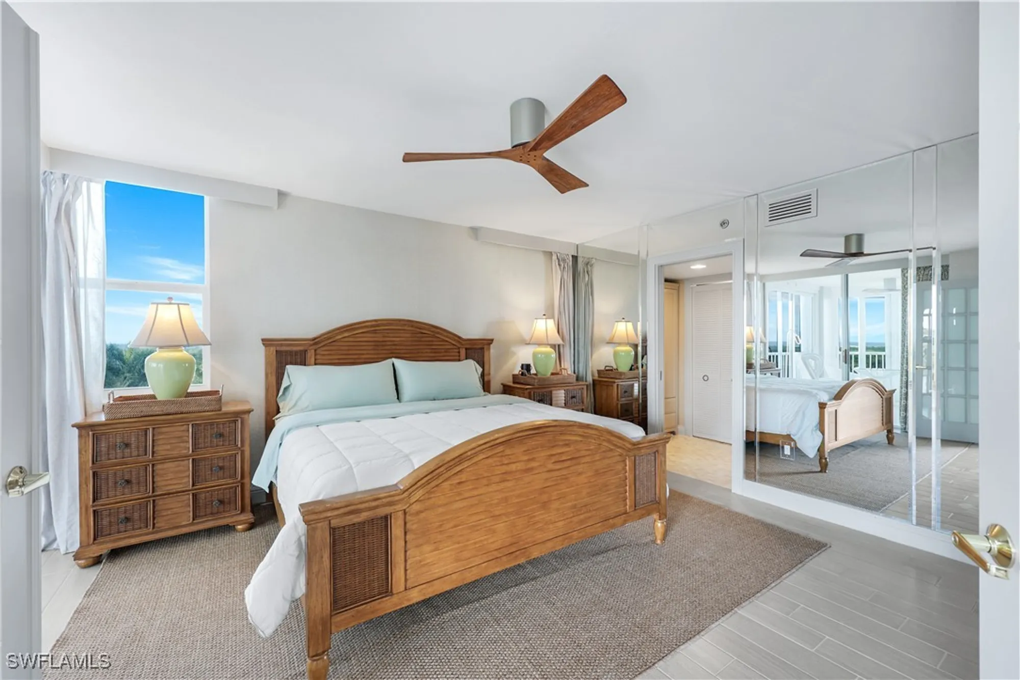 Property Slideshow image 8 of 30 | 6361 pelican bay blvd 402, Naples, FL, 34108