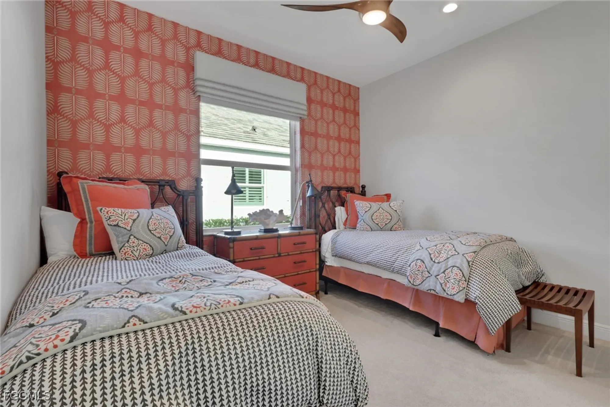 Property Slideshow image 14 of 45 | 11640 winding river dr, Fort Myers, FL, 33905