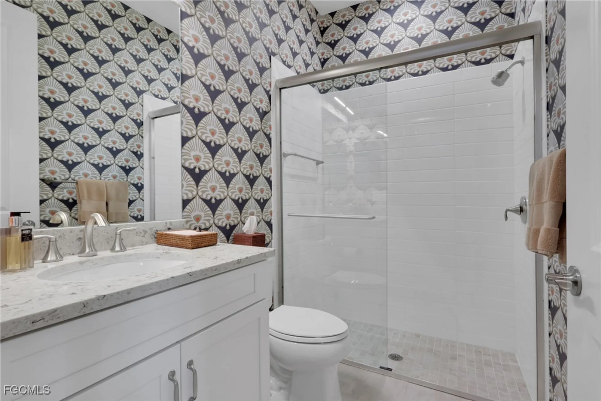 Property Slideshow image 15 of 45 | 11640 winding river dr, Fort Myers, FL, 33905