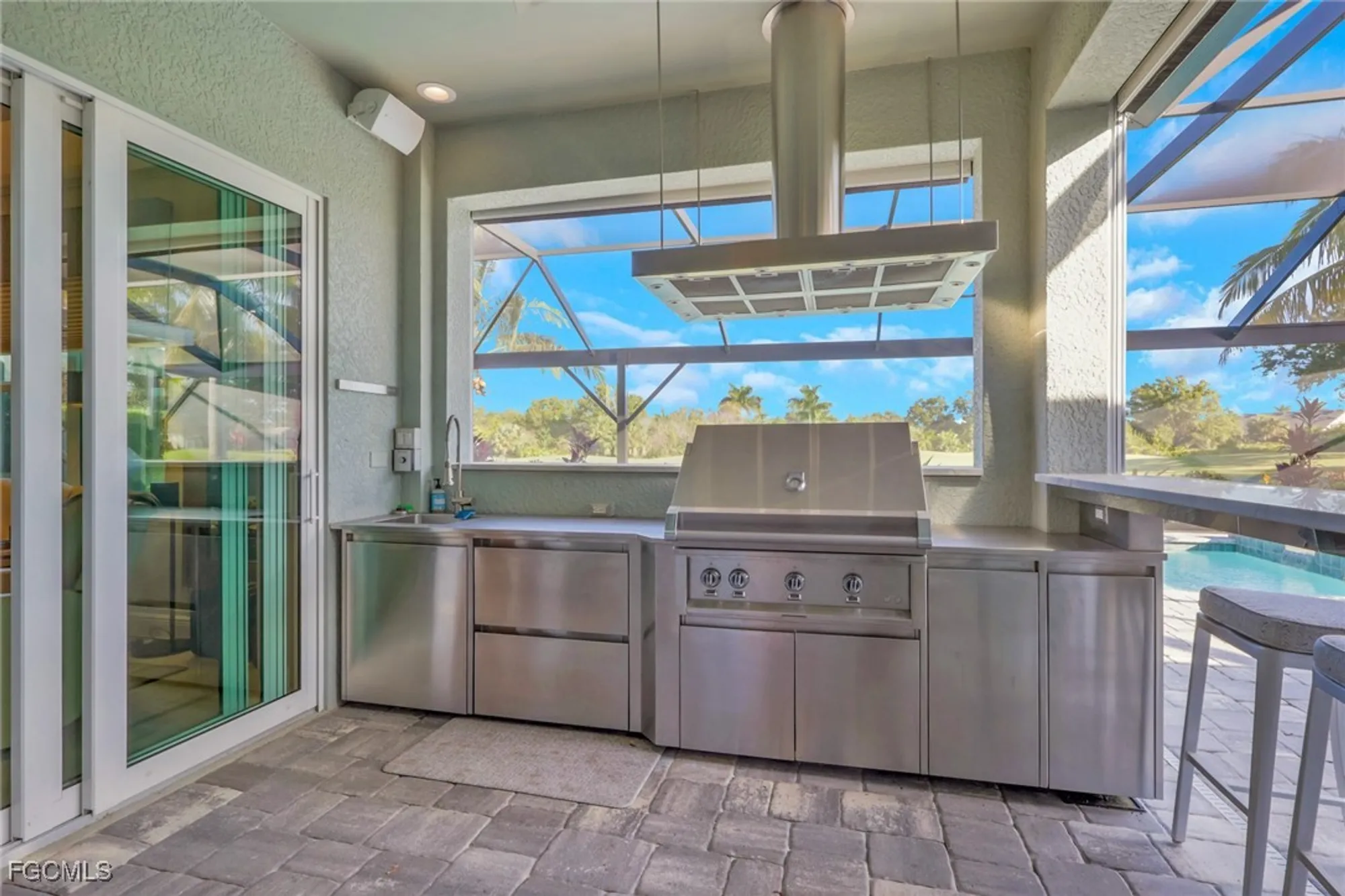 Property Slideshow image 29 of 45 | 11640 winding river dr, Fort Myers, FL, 33905