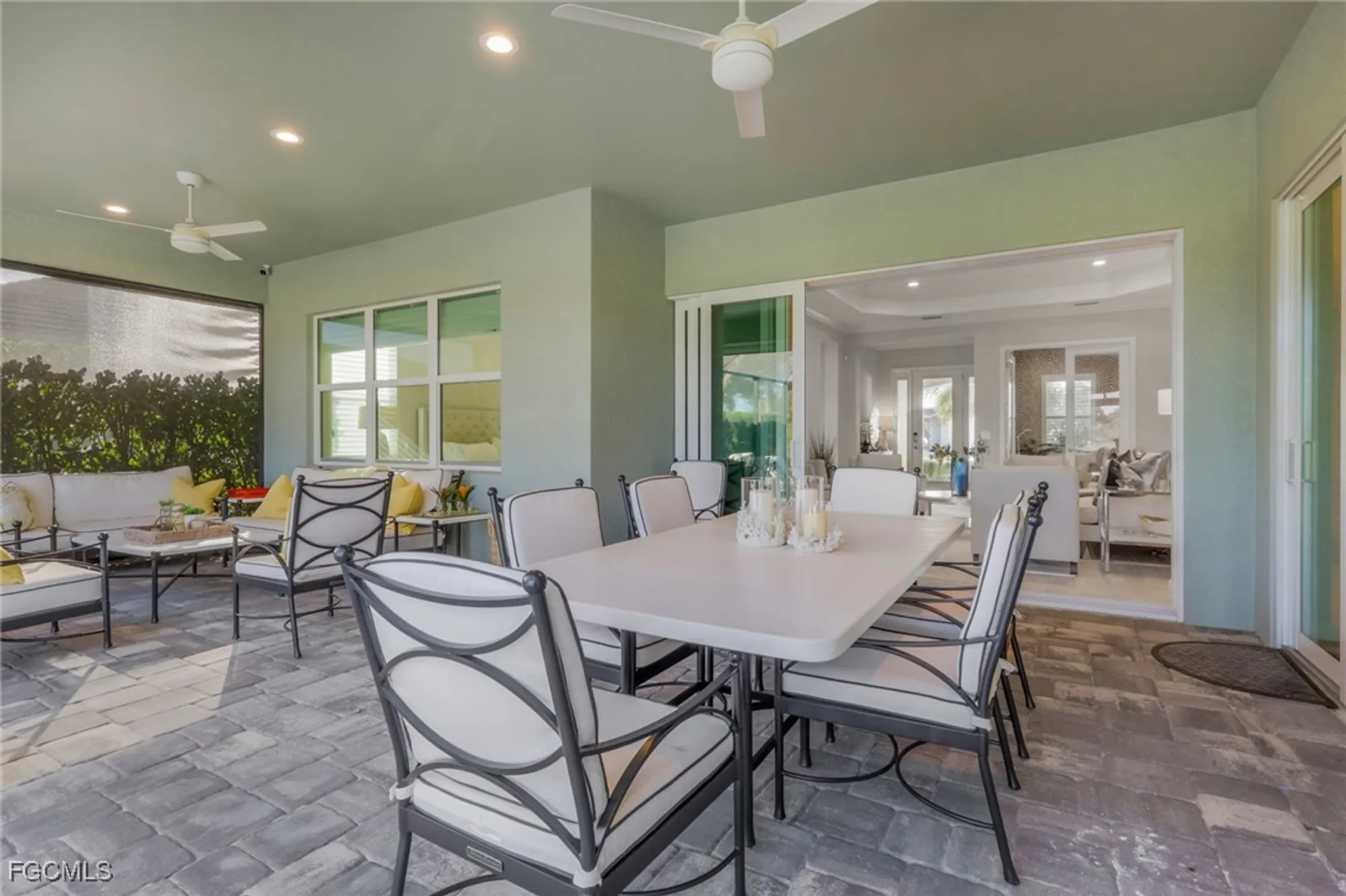 Property Slideshow image 21 of 45 | 11640 winding river dr, Fort Myers, FL, 33905