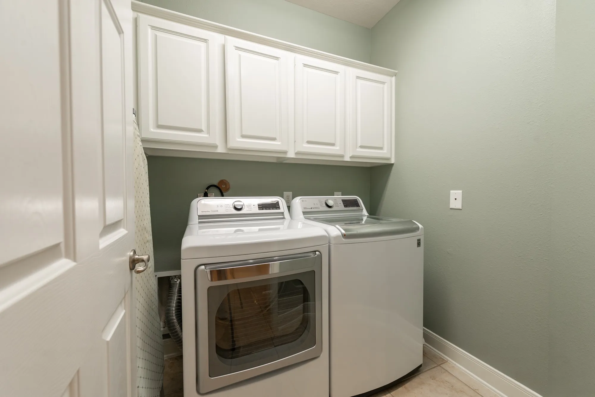 Property Slideshow image 17 of 32 | 24910 cinco manor ln, Katy, TX, 77494