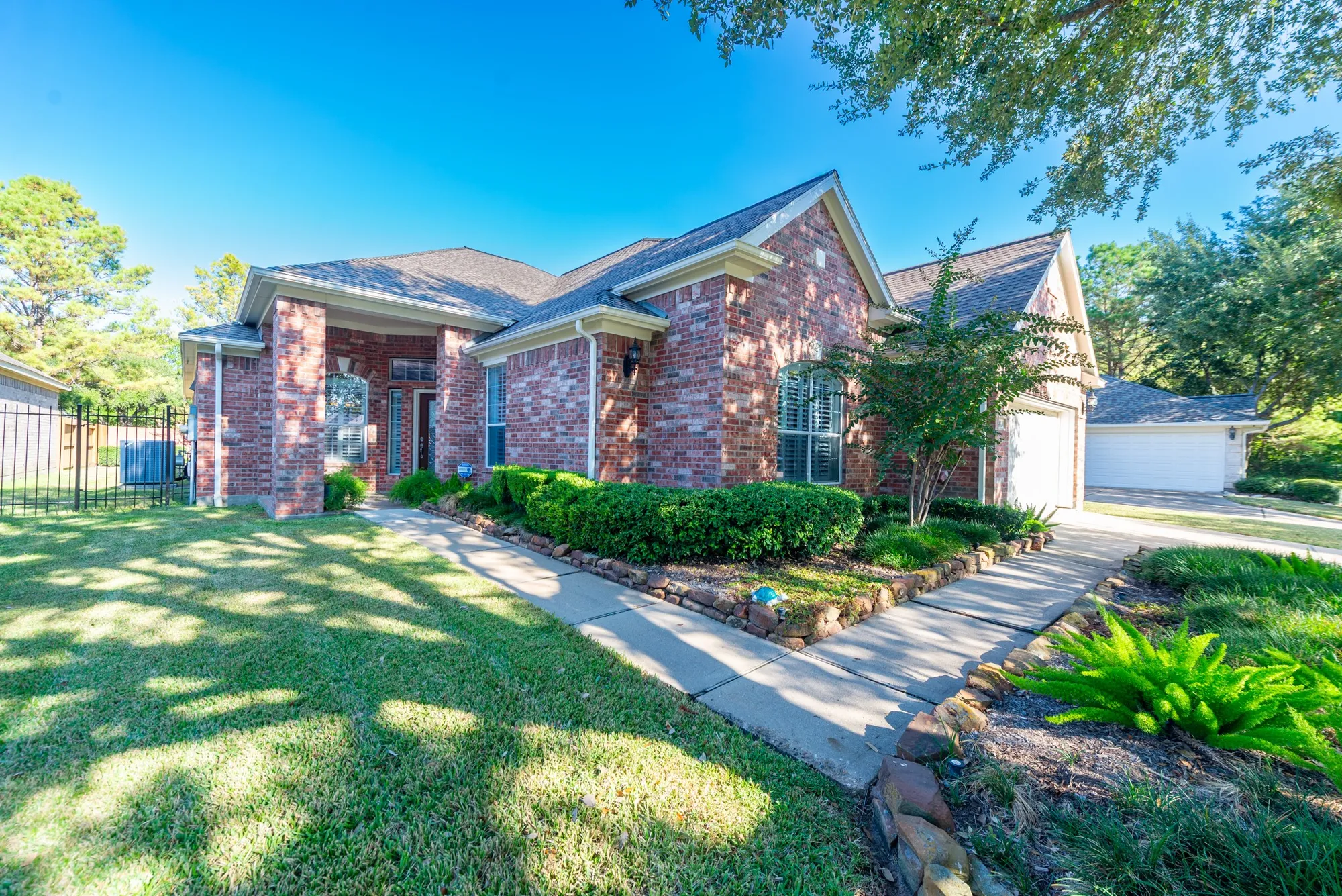 Property Slideshow image 1 of 32 | 24910 cinco manor ln, Katy, TX, 77494