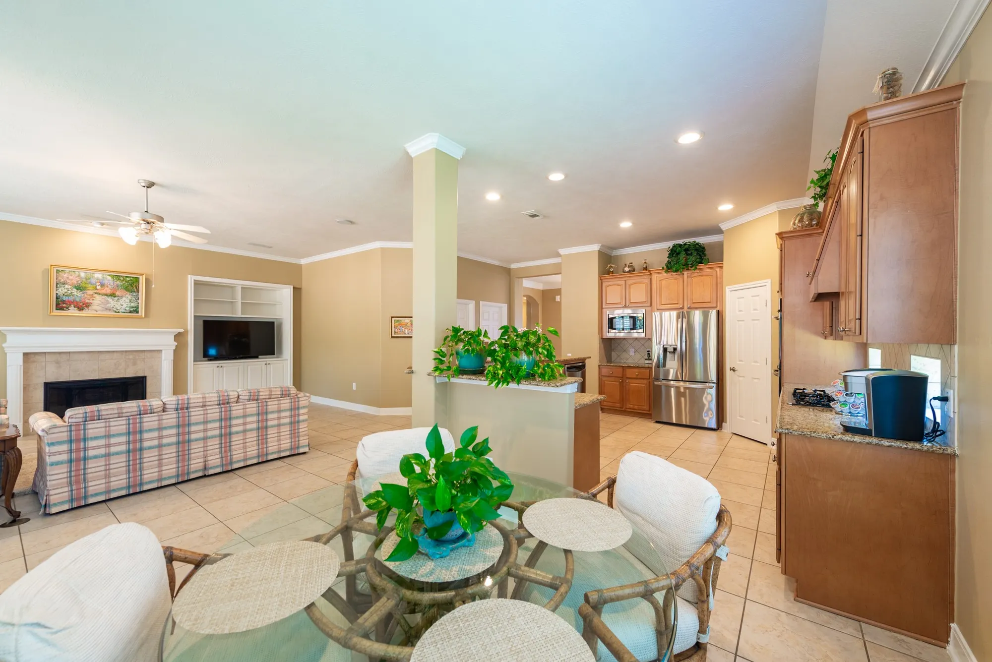 Property Slideshow image 8 of 32 | 24910 cinco manor ln, Katy, TX, 77494