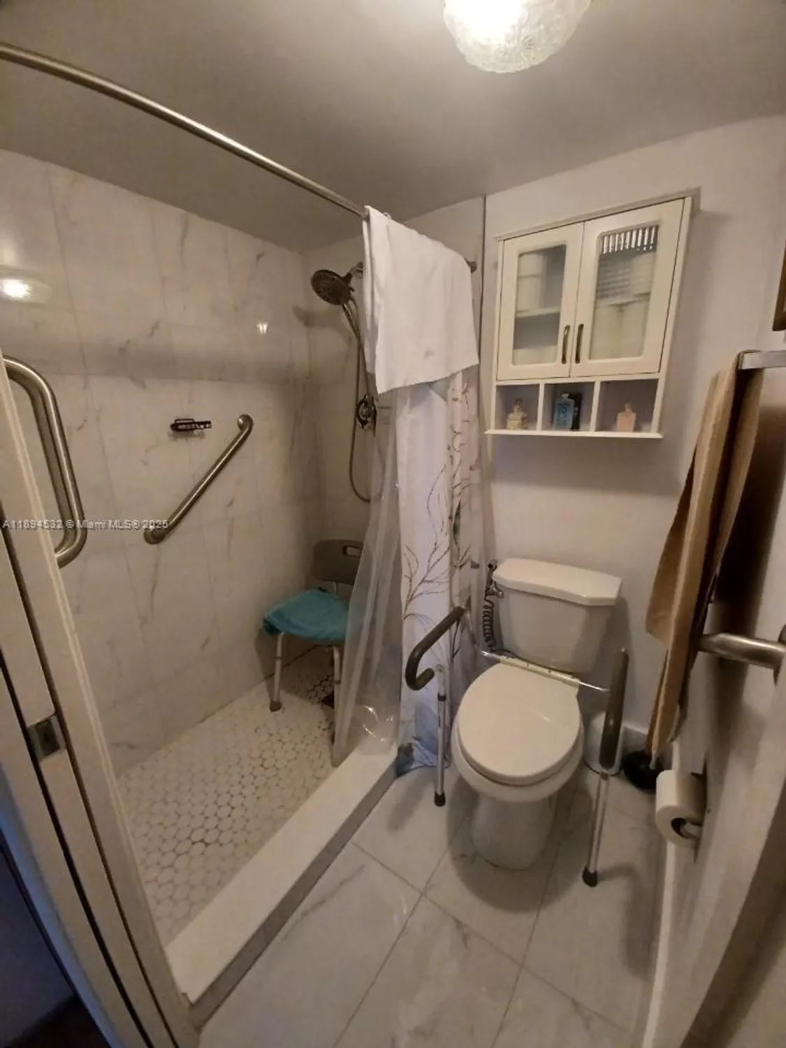 Property Slideshow image 10 of 15 | 13100 sw 11th ct 413c, Pembroke Pines, FL, 33027