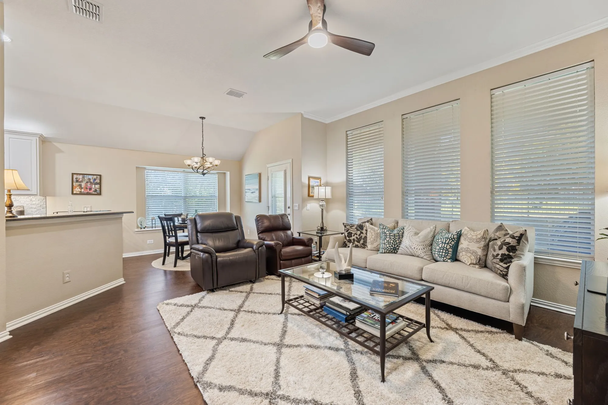 Property Slideshow image 19 of 40 | 927 ocean dr, Fairview, TX, 75069