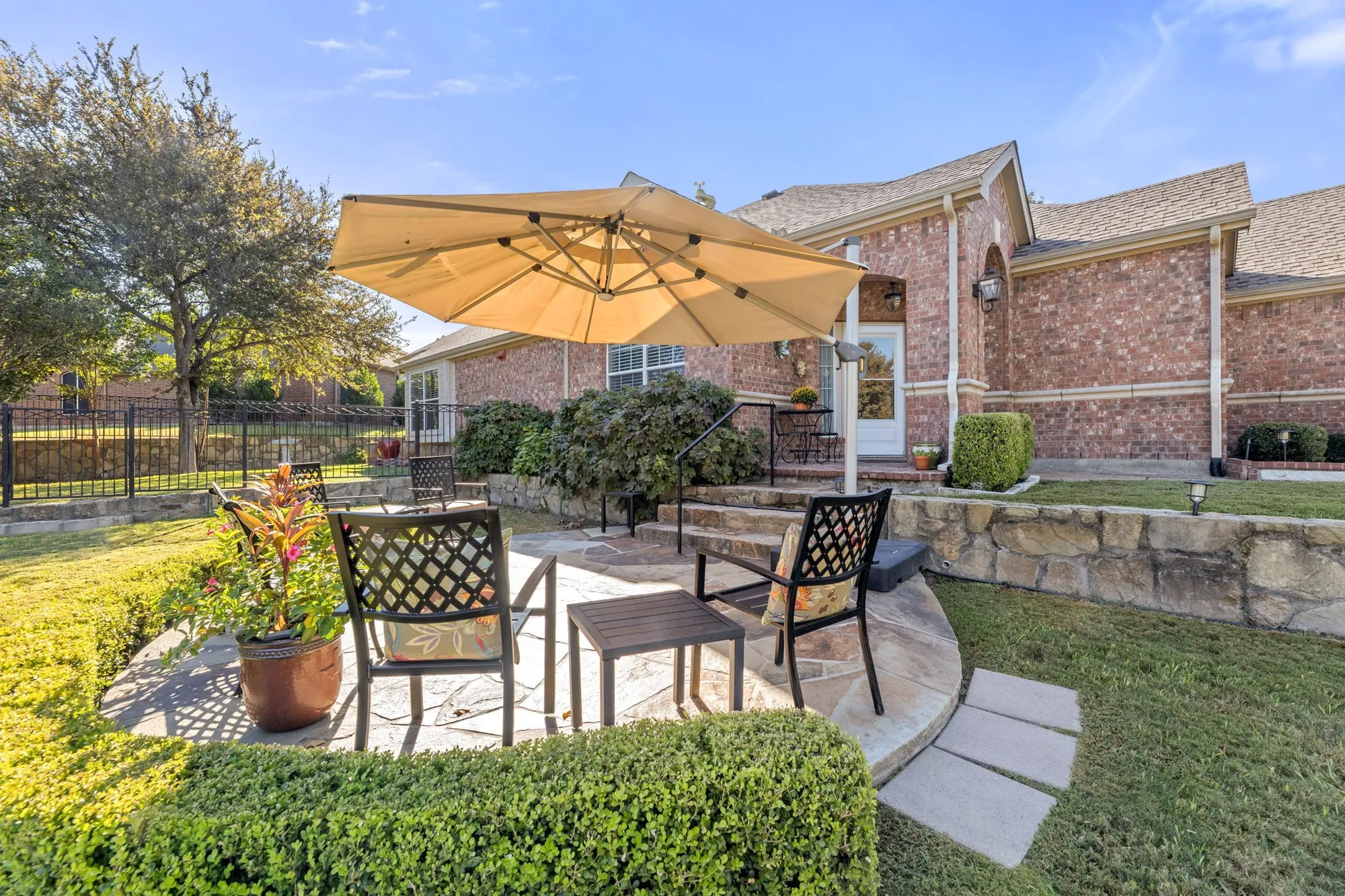 Property Slideshow image 5 of 40 | 927 ocean dr, Fairview, TX, 75069