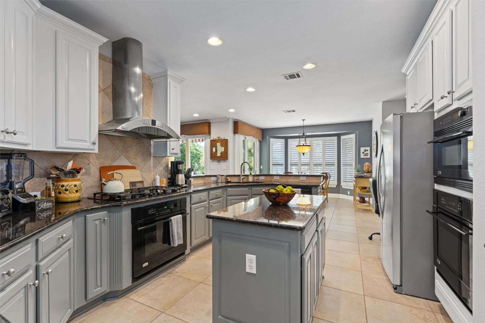 Property Slideshow image 18 of 40 | 301 goose island dr, Georgetown, TX, 78633