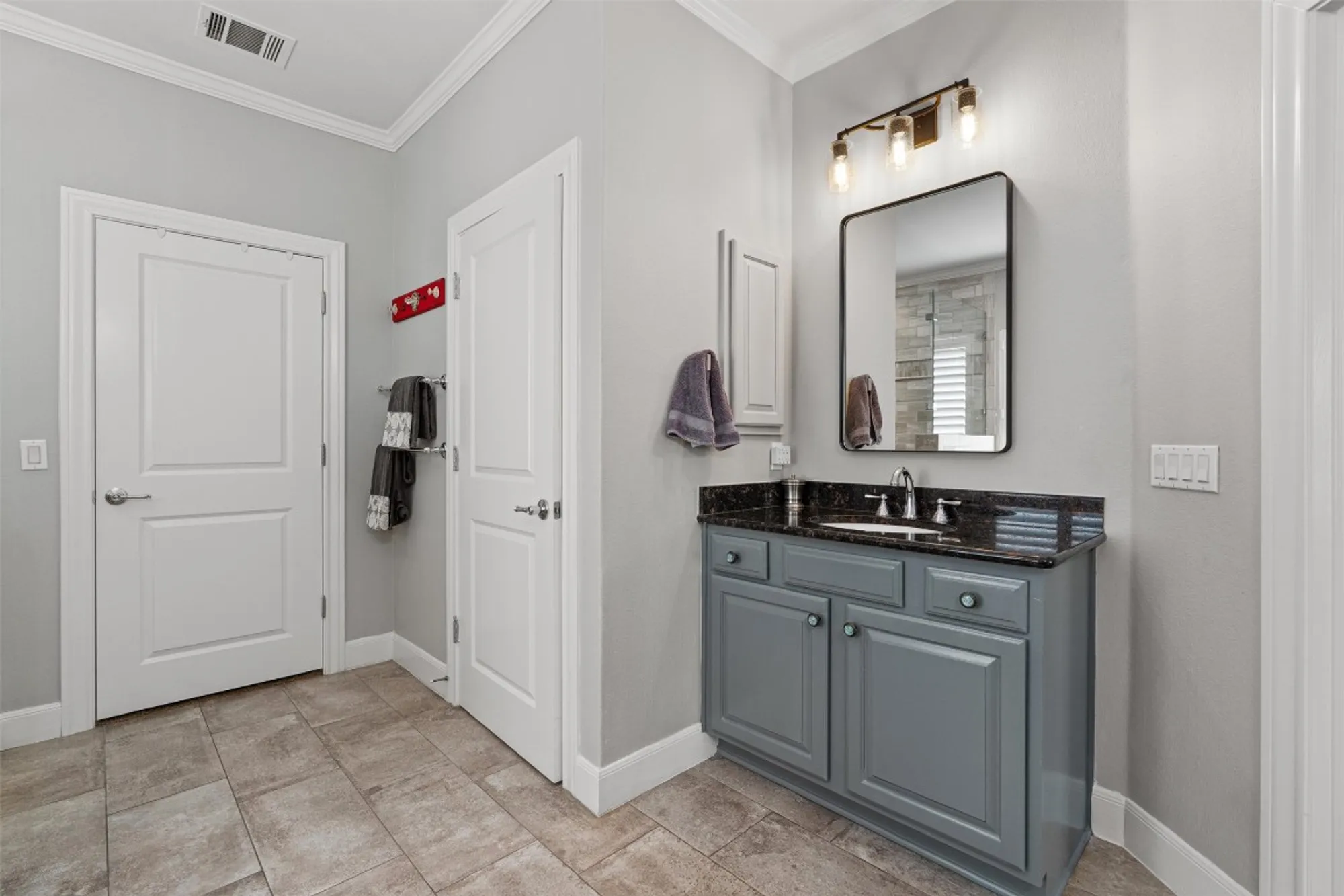 Property Slideshow image 24 of 40 | 301 goose island dr, Georgetown, TX, 78633