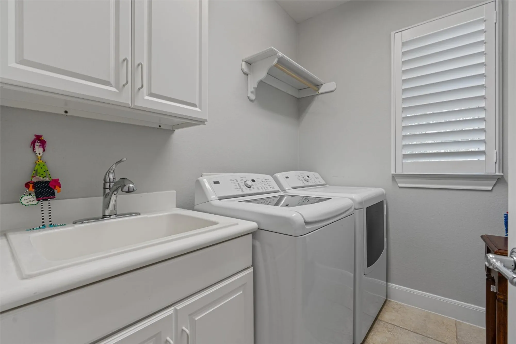 Property Slideshow image 34 of 40 | 301 goose island dr, Georgetown, TX, 78633