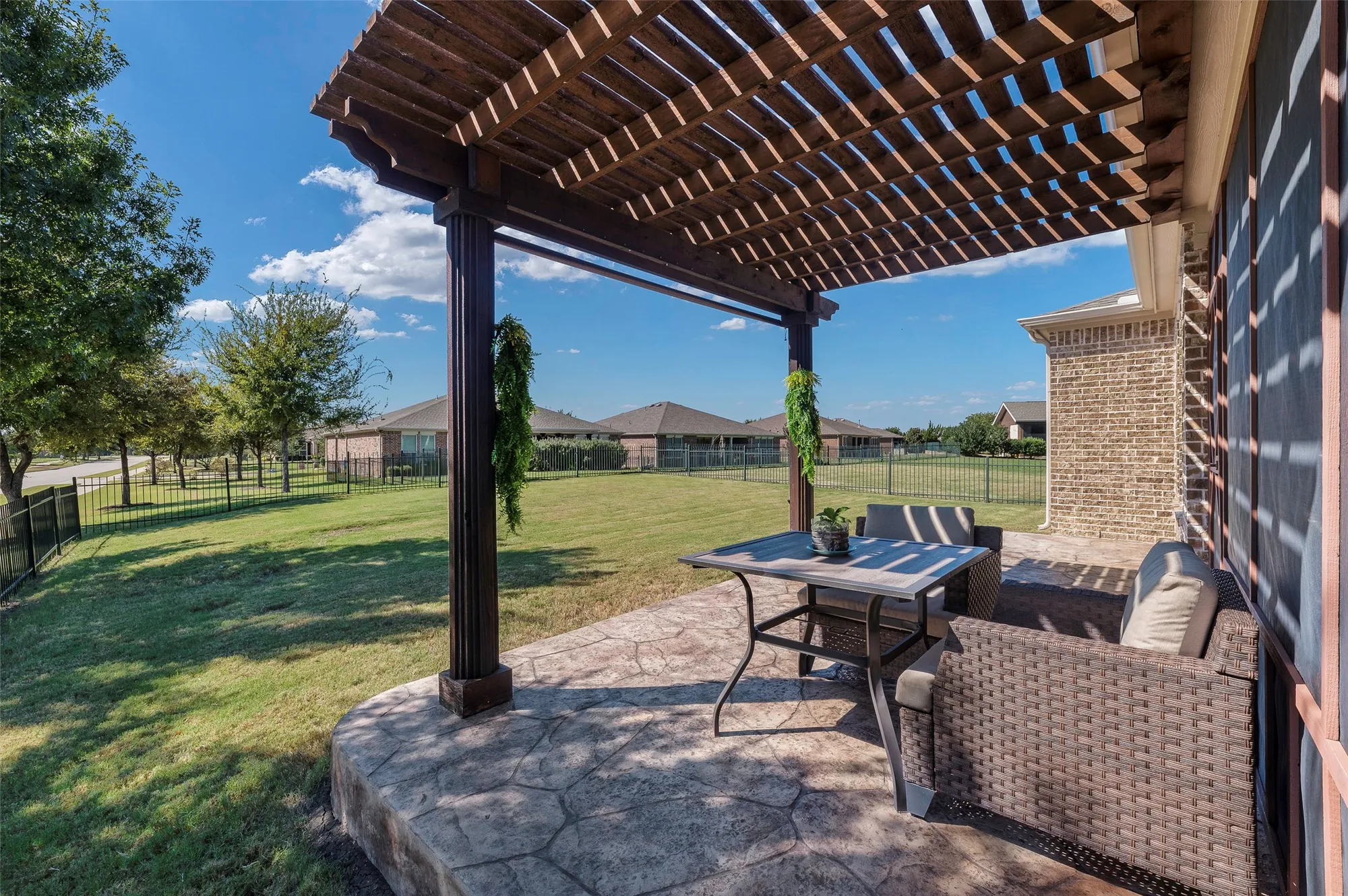 Property Slideshow image 24 of 40 | 6807 deacon dr, Frisco, TX, 75036