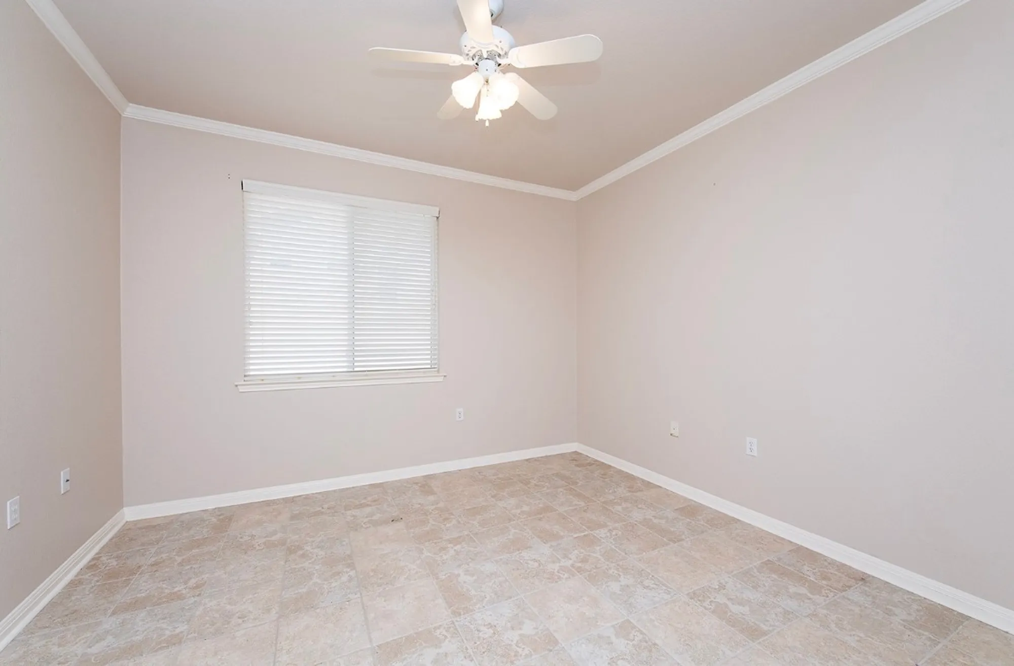 Property Slideshow image 14 of 16 | 111 camp dr, Georgetown, TX, 78633