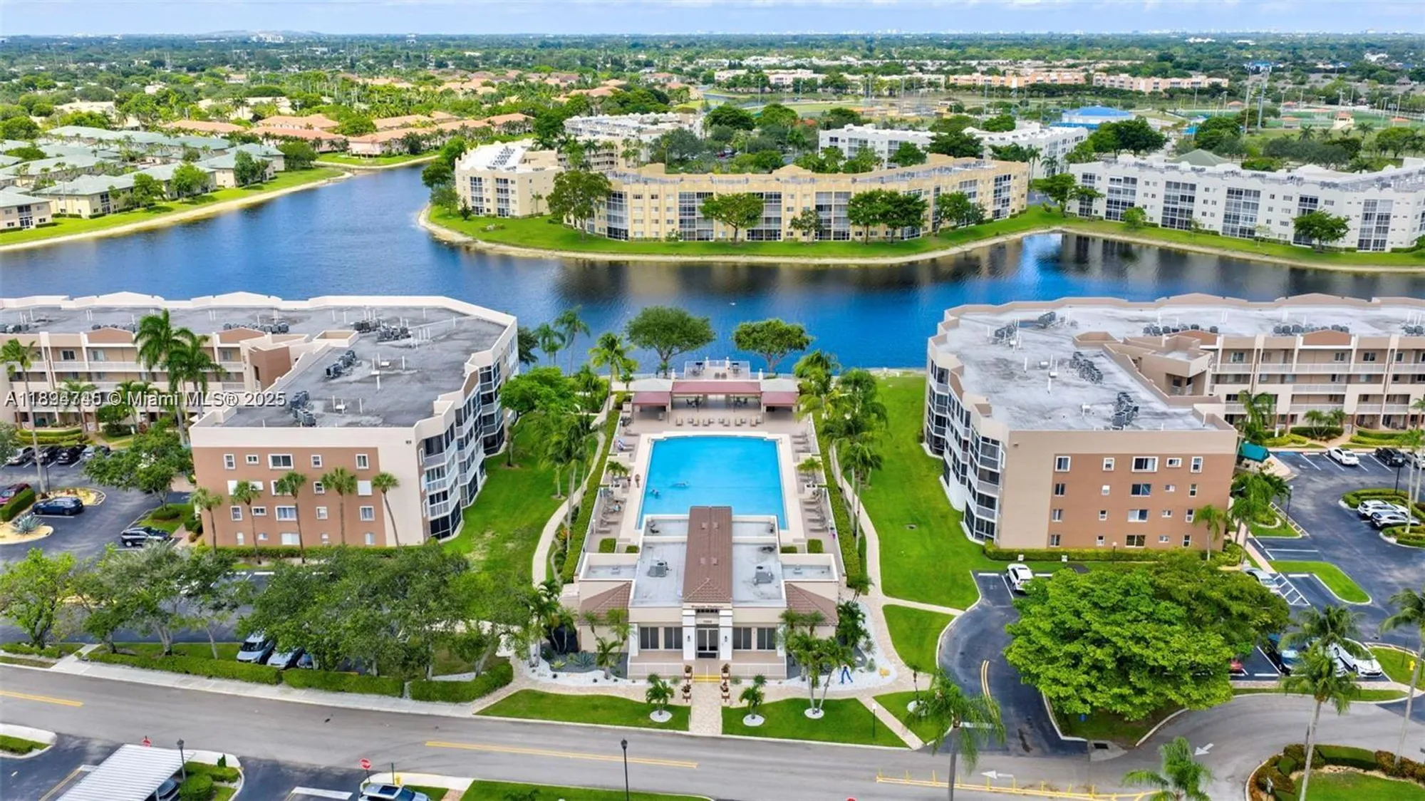 Property Slideshow image 25 of 30 | 7440 granville dr 213, Tamarac, FL, 33321