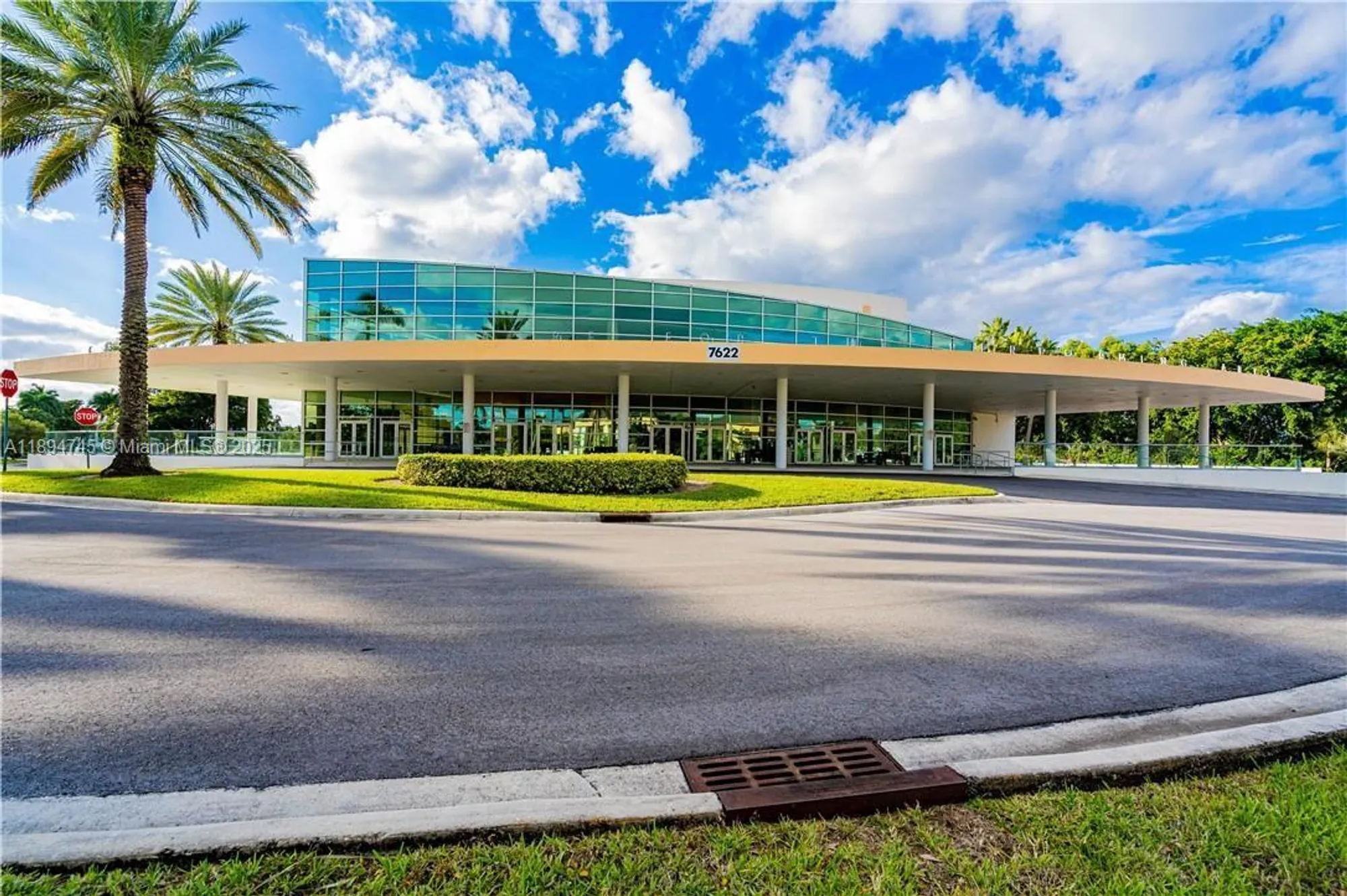 Property Slideshow image 26 of 30 | 7440 granville dr 213, Tamarac, FL, 33321