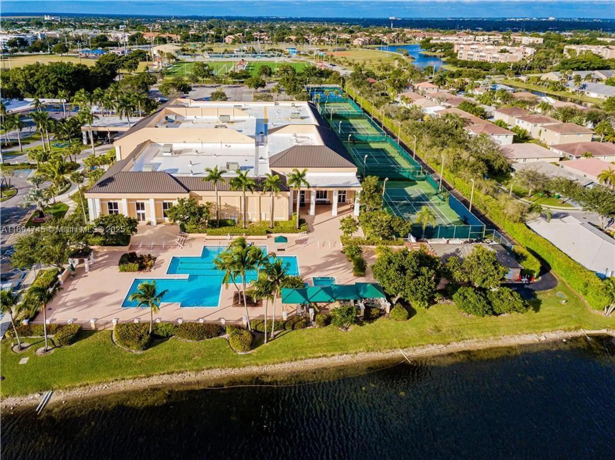 Property Slideshow image 29 of 30 | 7440 granville dr 213, Tamarac, FL, 33321