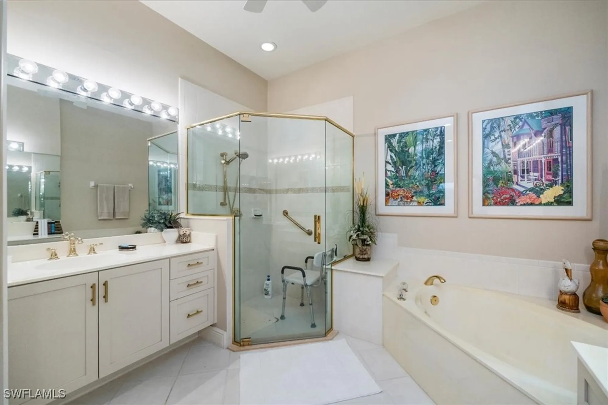 Property Slideshow image 18 of 24 | 913 vistana cir # 7, Naples, FL, 34119