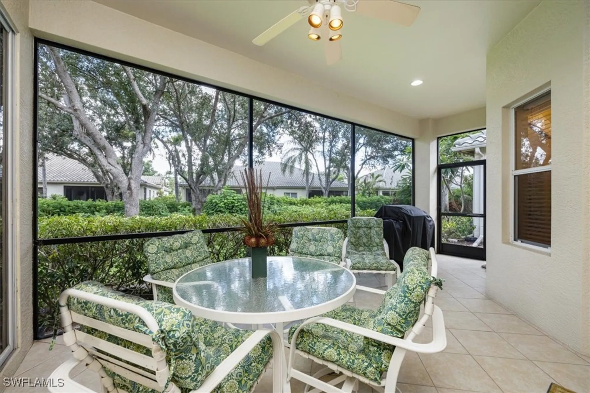 Property Slideshow image 23 of 24 | 913 vistana cir # 7, Naples, FL, 34119