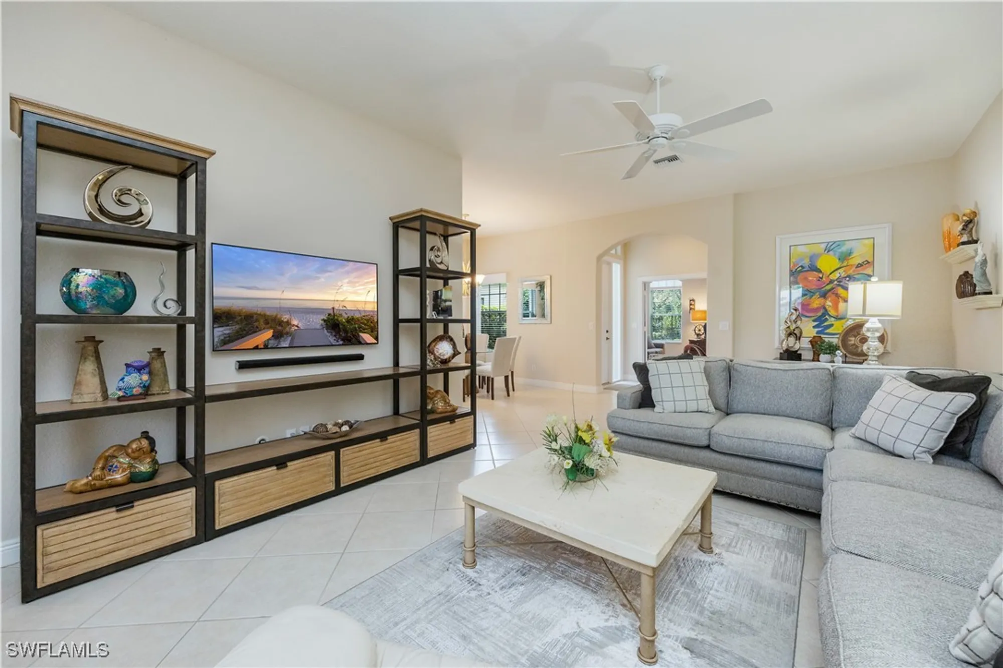 Property Slideshow image 3 of 24 | 913 vistana cir # 7, Naples, FL, 34119