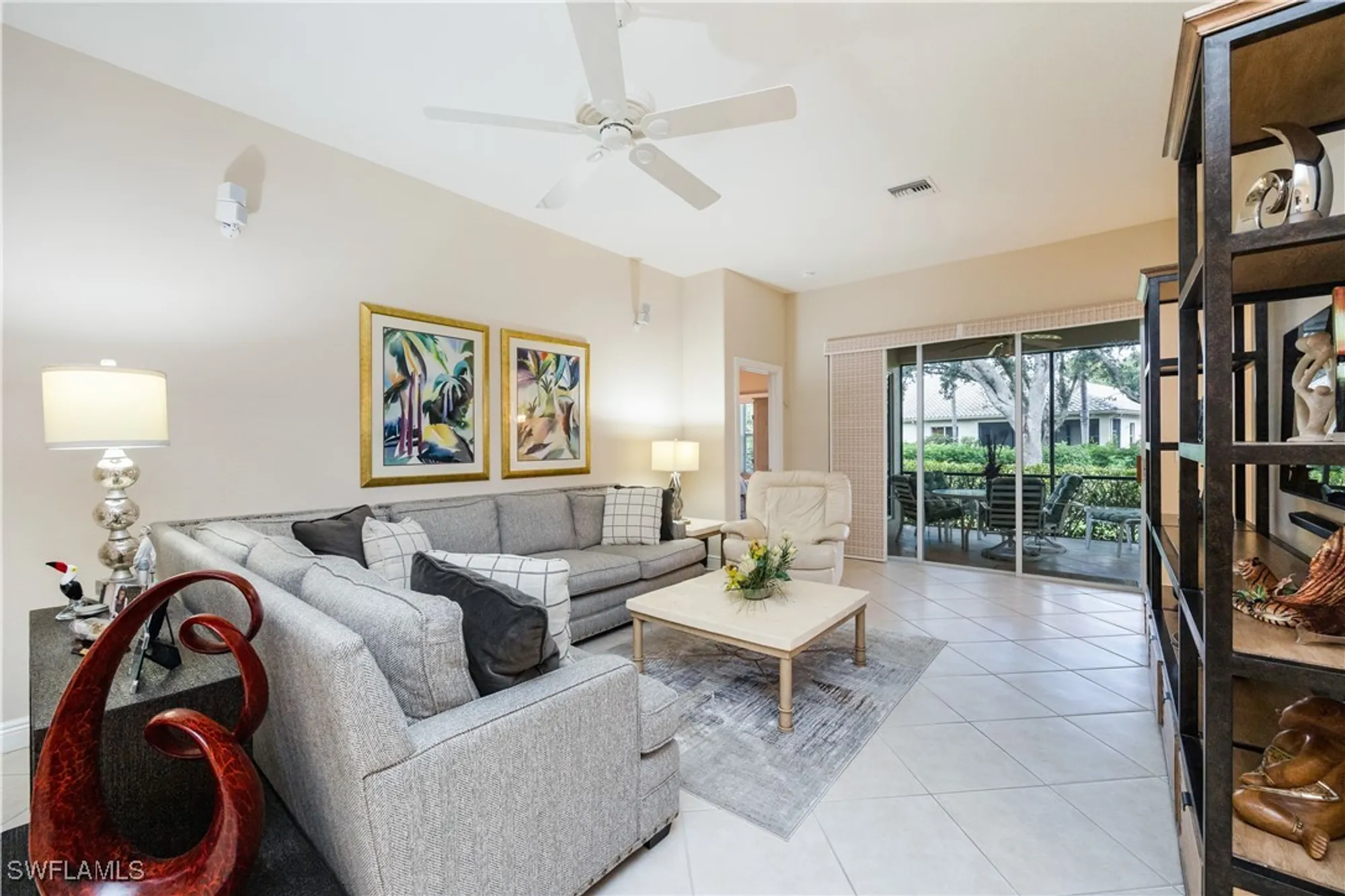 Property Slideshow image 4 of 24 | 913 vistana cir # 7, Naples, FL, 34119