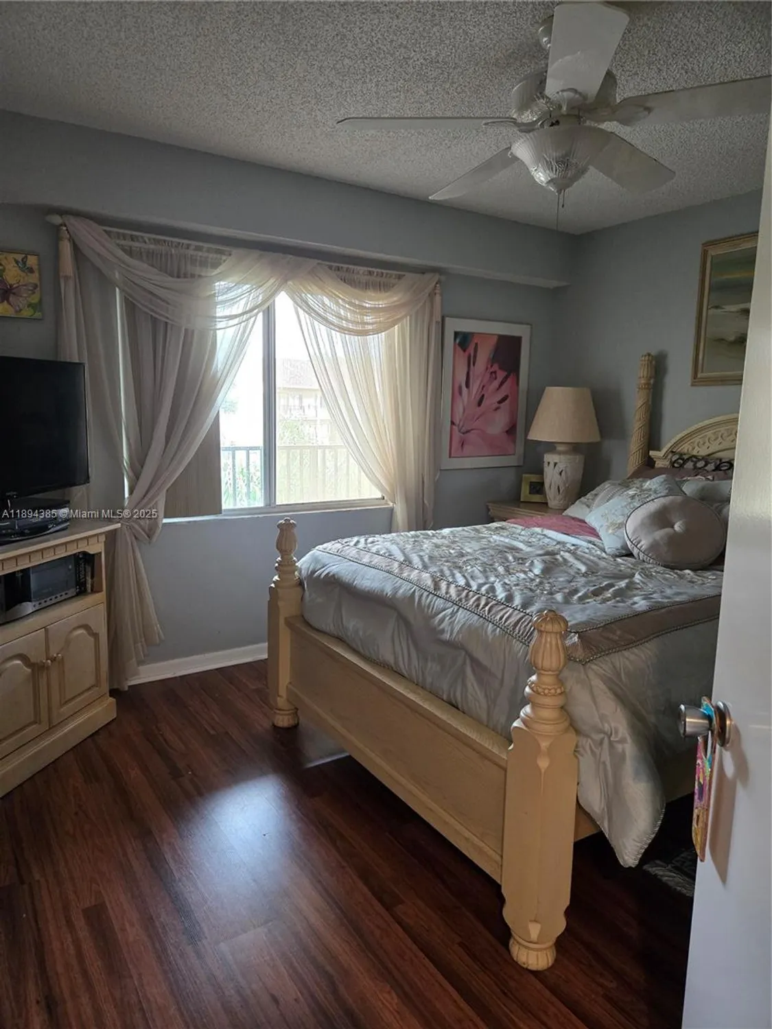 Property Slideshow image 19 of 25 | 1001 sw 141st ave 412k, Pembroke Pines, FL, 33027