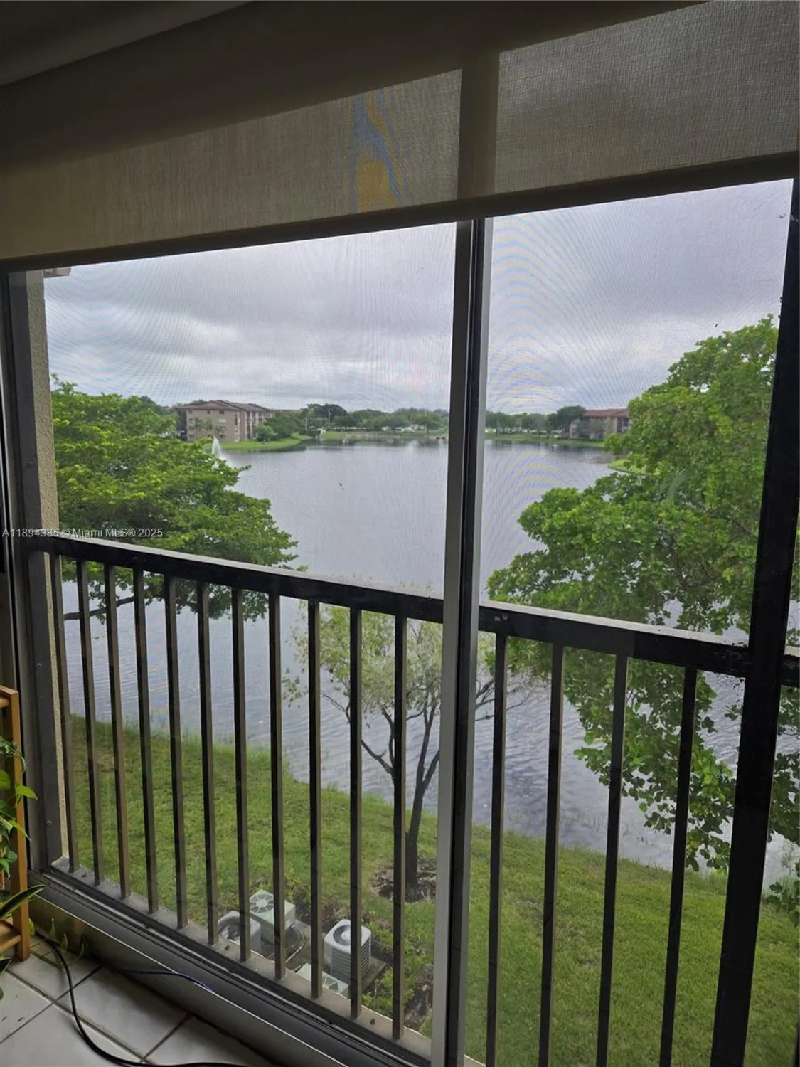 Property Slideshow image 12 of 25 | 1001 sw 141st ave 412k, Pembroke Pines, FL, 33027