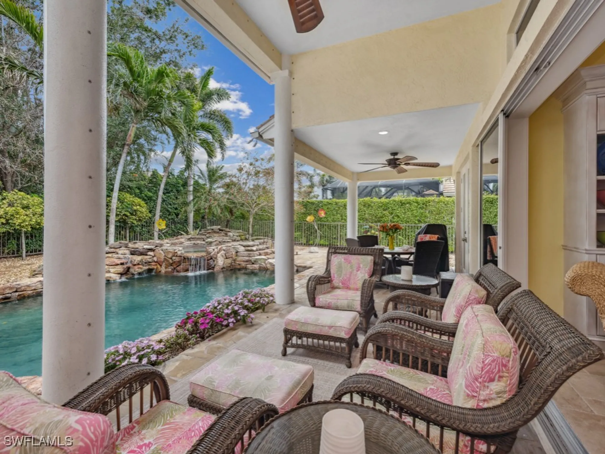 Property Slideshow image 19 of 50 | 762 lynnmore ln, Naples, FL, 34108