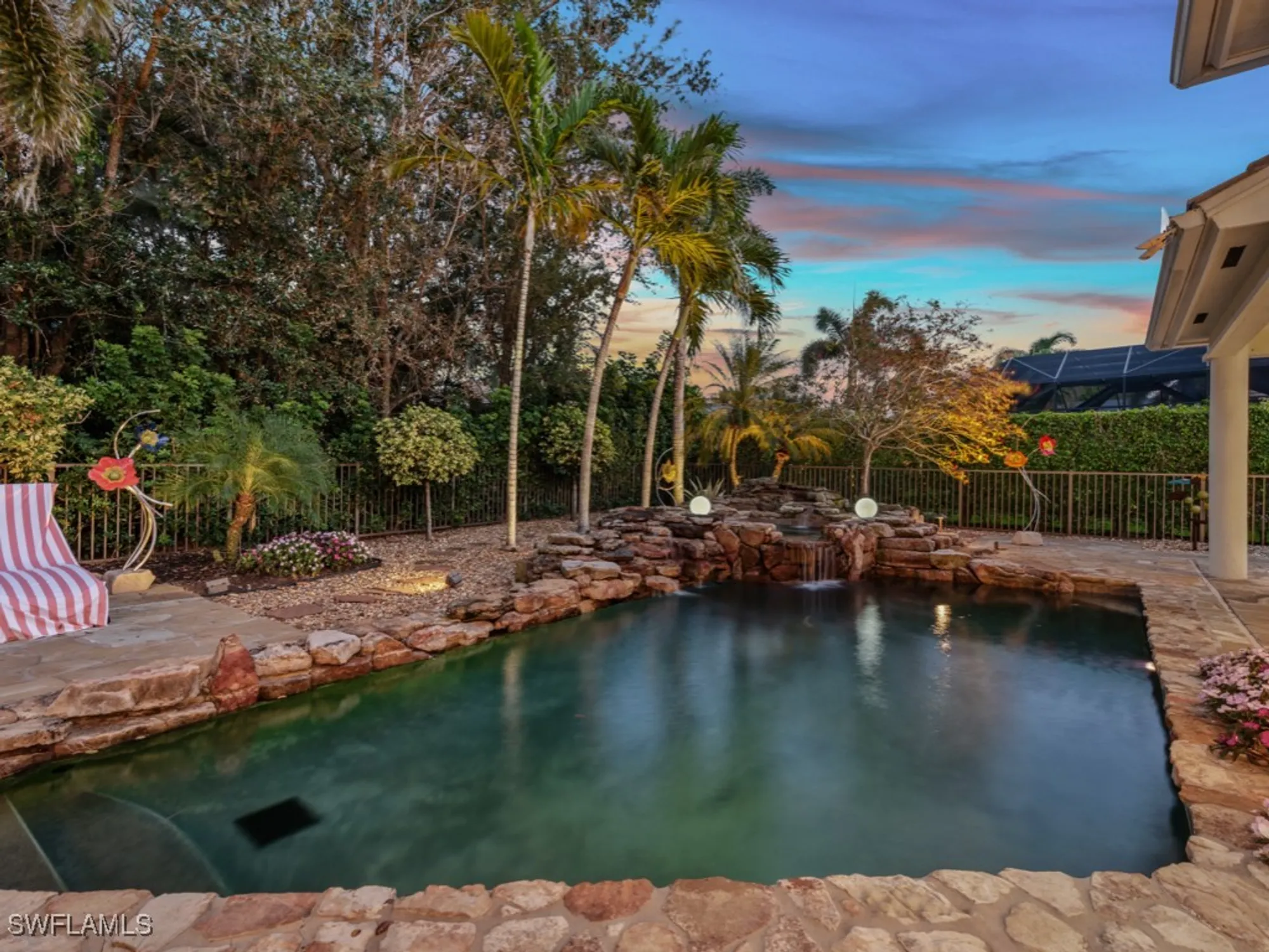 Property Slideshow image 10 of 50 | 762 lynnmore ln, Naples, FL, 34108