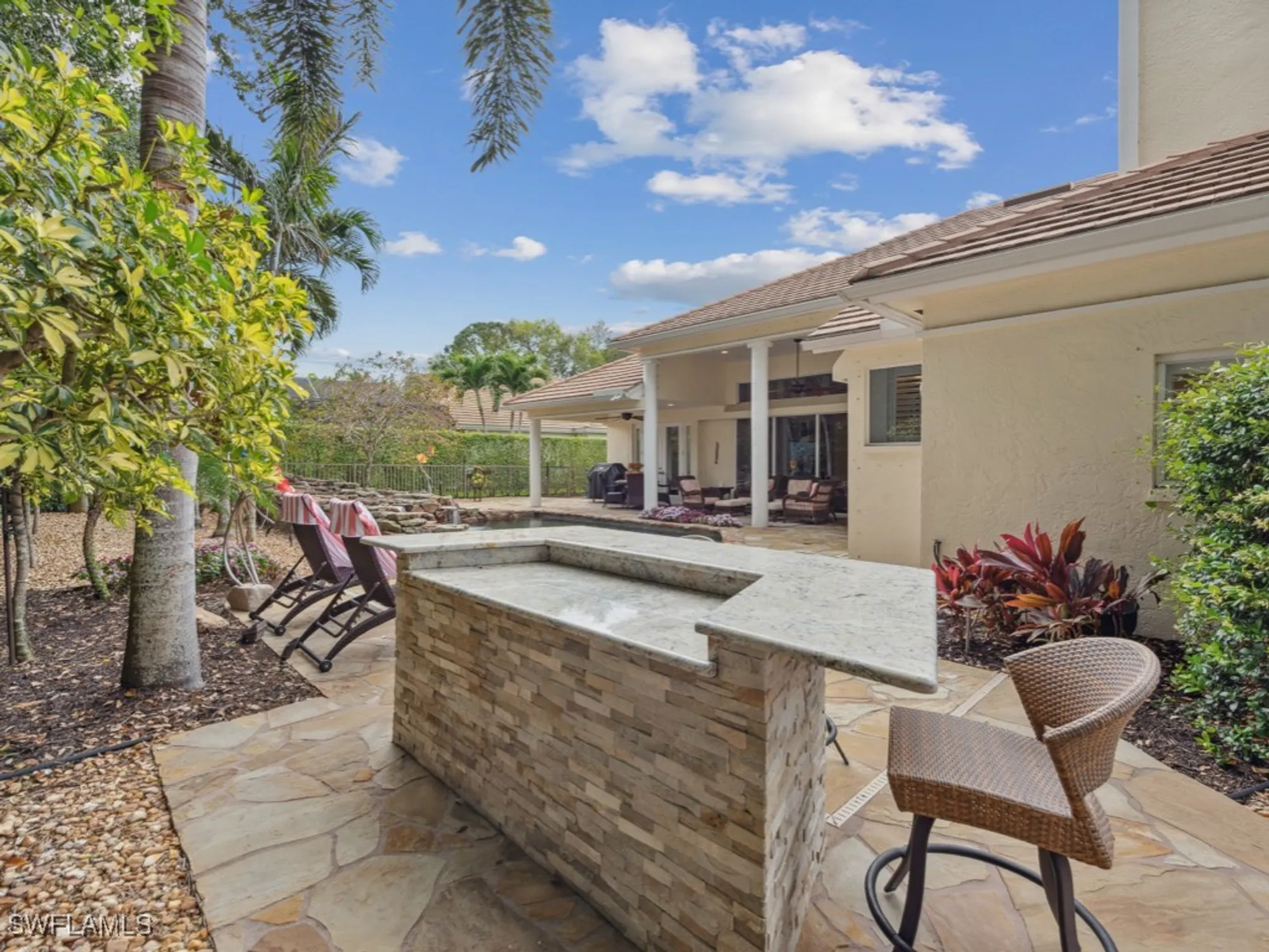Property Slideshow image 20 of 50 | 762 lynnmore ln, Naples, FL, 34108