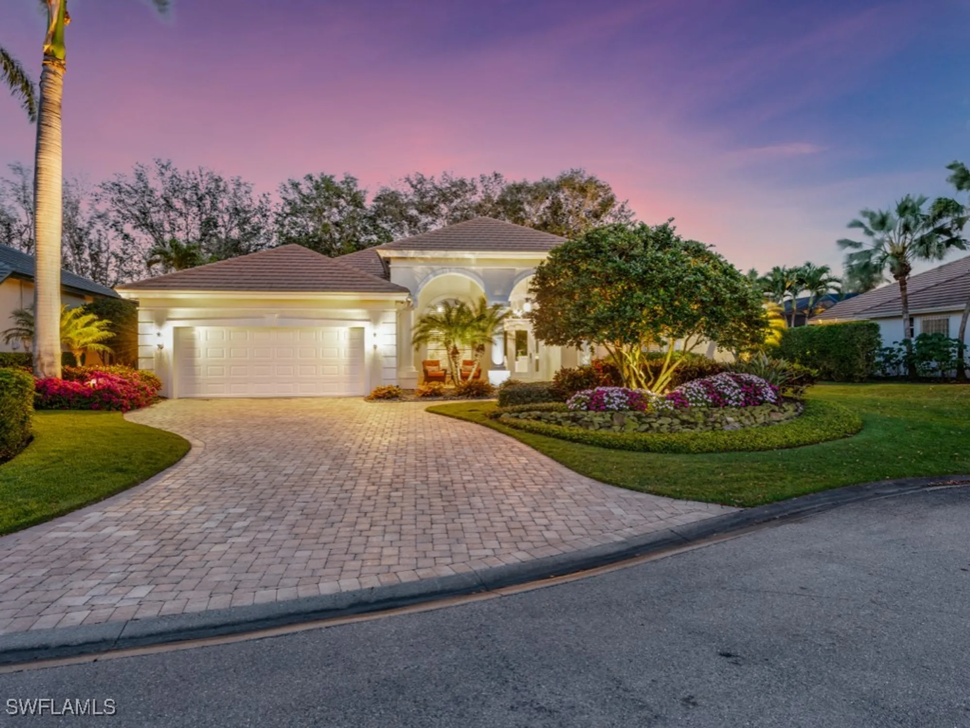 Property Slideshow image 4 of 50 | 762 lynnmore ln, Naples, FL, 34108