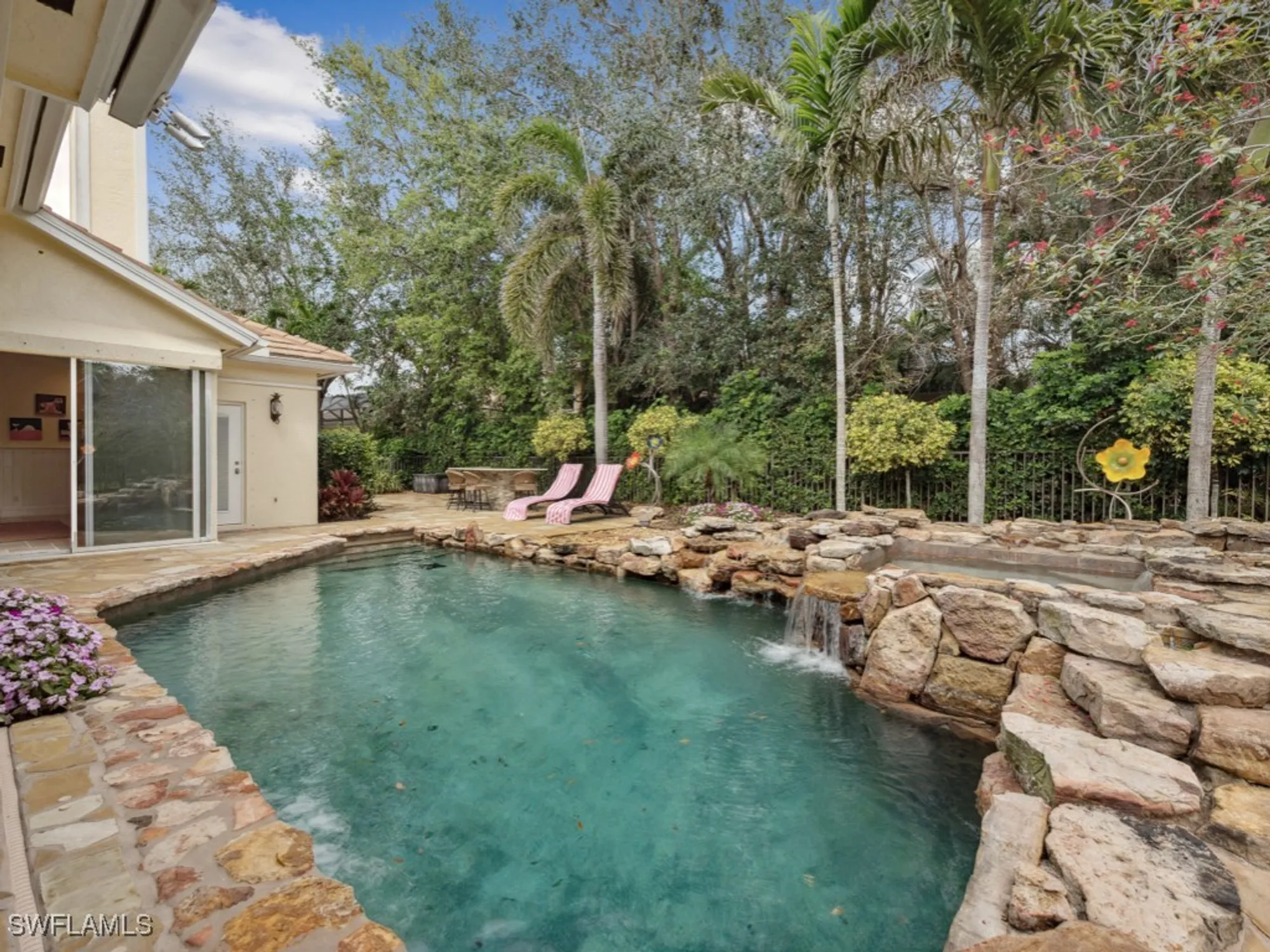 Property Slideshow image 43 of 50 | 762 lynnmore ln, Naples, FL, 34108
