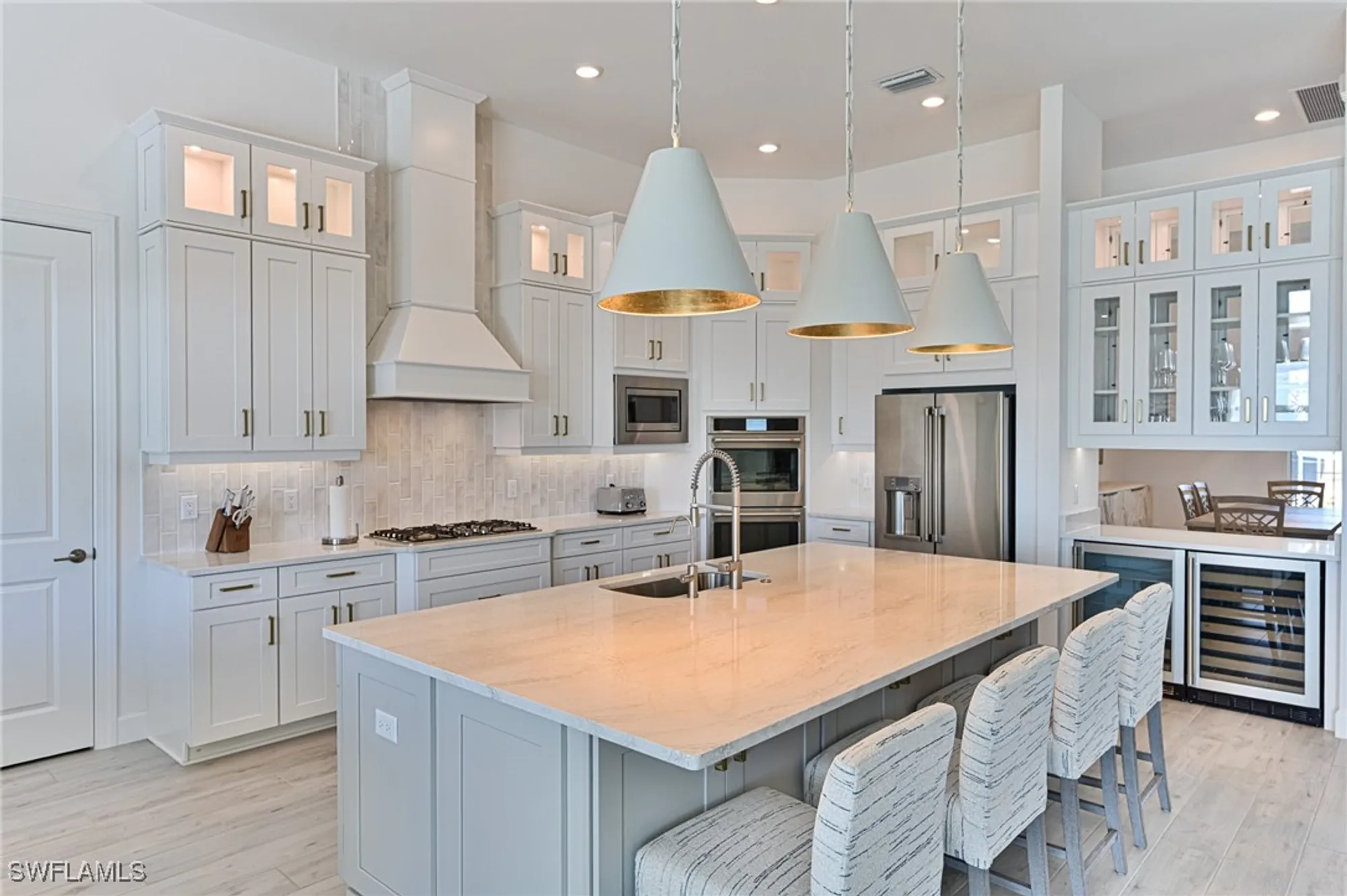 Property Slideshow image 18 of 50 | 11351 venetian lagoon dr, Fort Myers, FL, 33913