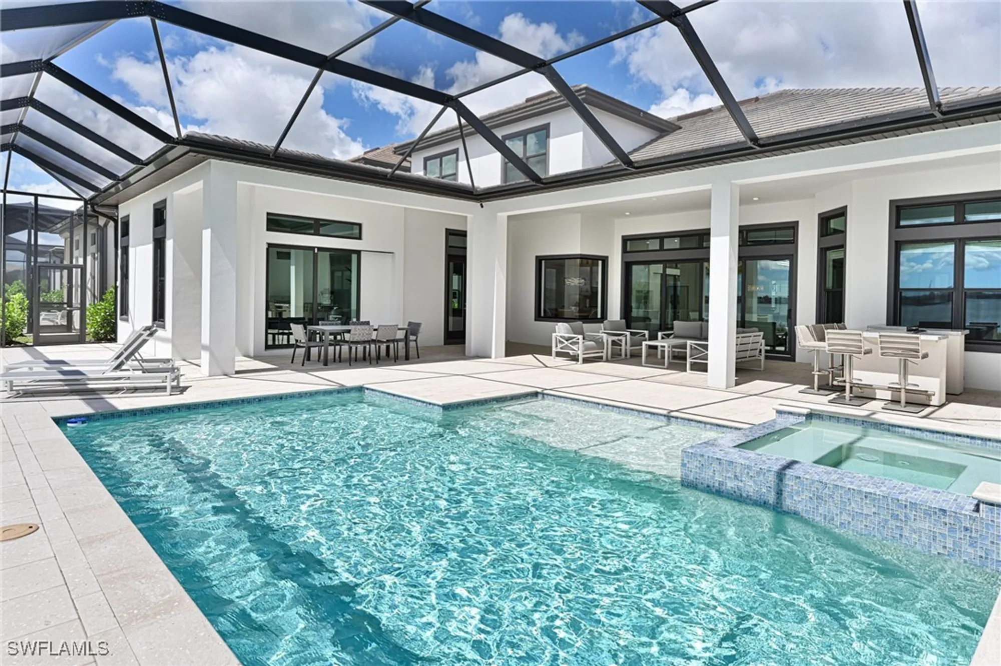 Property Slideshow image 33 of 50 | 11351 venetian lagoon dr, Fort Myers, FL, 33913