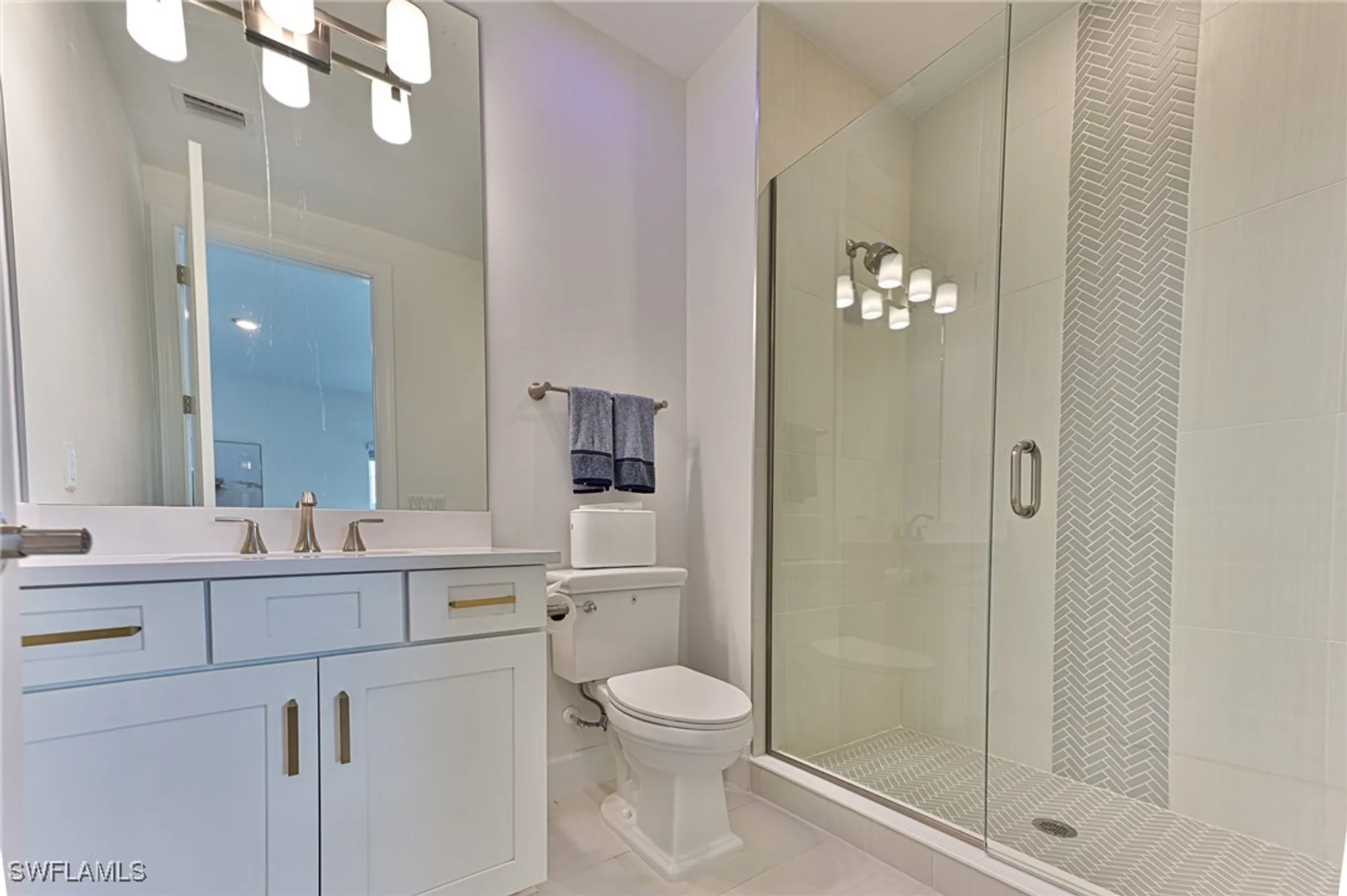 Property Slideshow image 43 of 50 | 11351 venetian lagoon dr, Fort Myers, FL, 33913