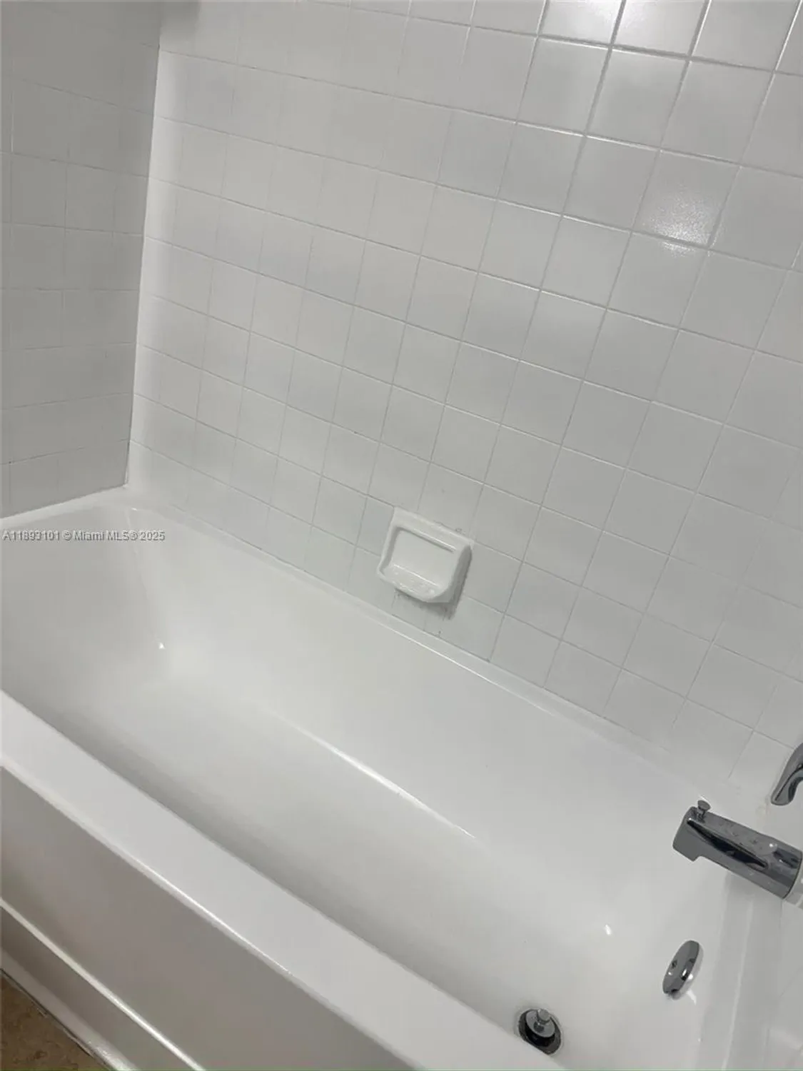 Property Slideshow image 25 of 37 | 7610 westwood dr 122, Tamarac, FL, 33321