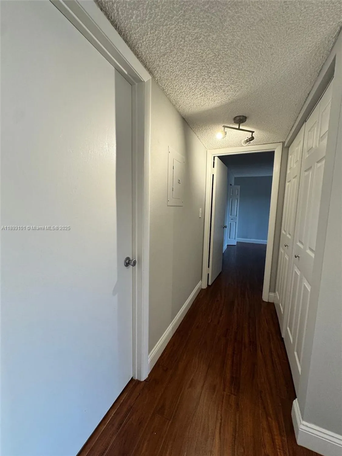 Property Slideshow image 27 of 37 | 7610 westwood dr 122, Tamarac, FL, 33321