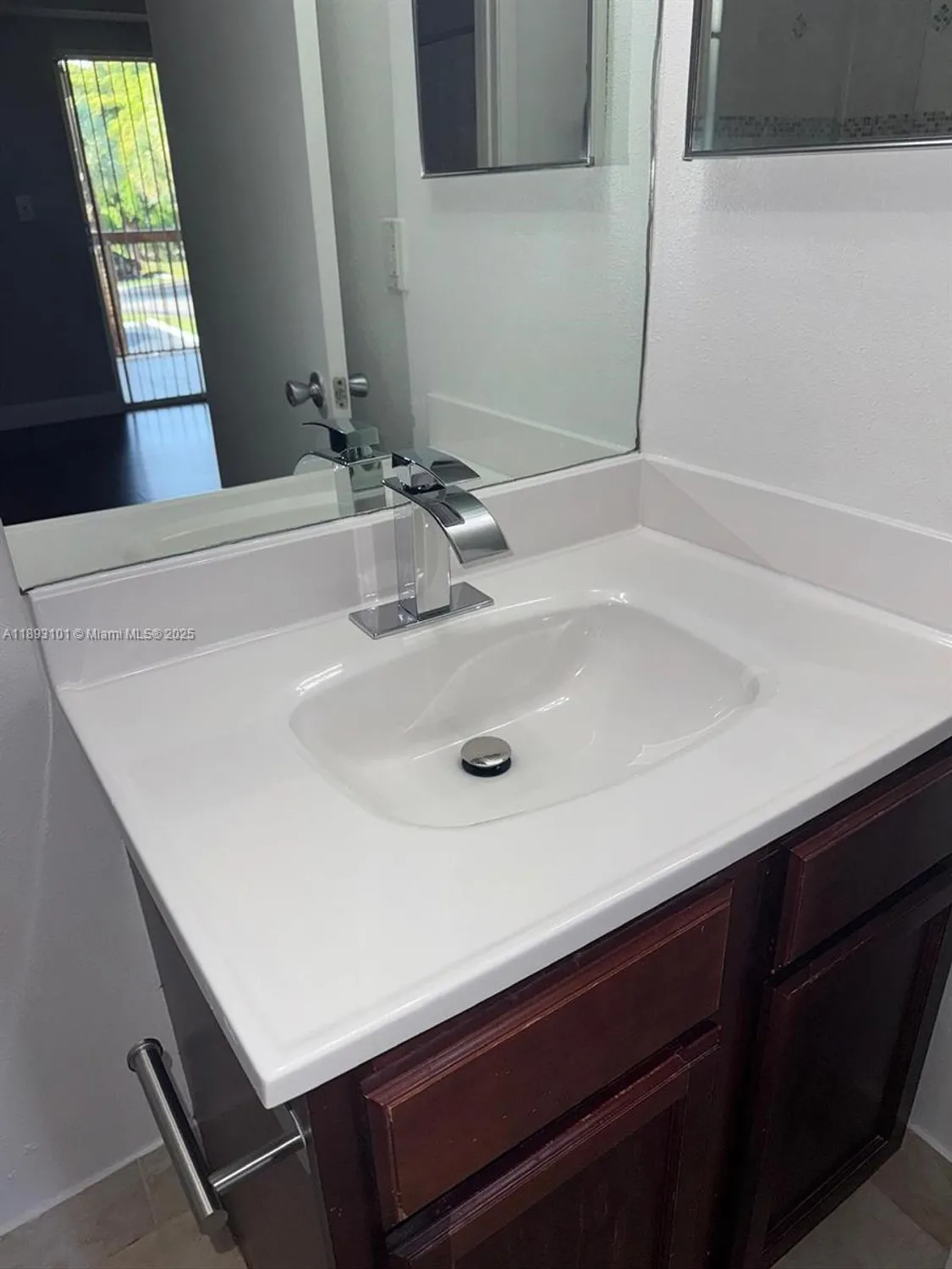 Property Slideshow image 29 of 37 | 7610 westwood dr 122, Tamarac, FL, 33321