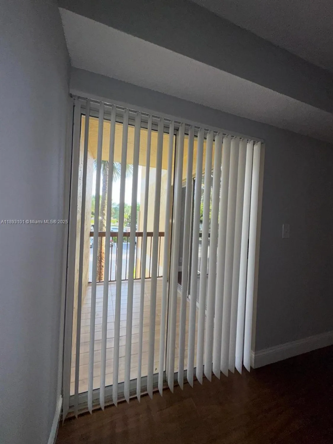 Property Slideshow image 33 of 37 | 7610 westwood dr 122, Tamarac, FL, 33321