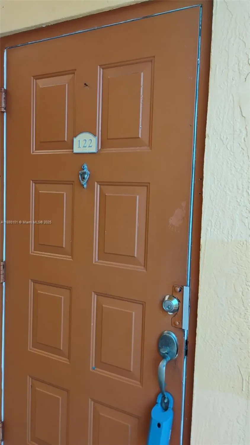 Property Slideshow image 5 of 37 | 7610 westwood dr 122, Tamarac, FL, 33321