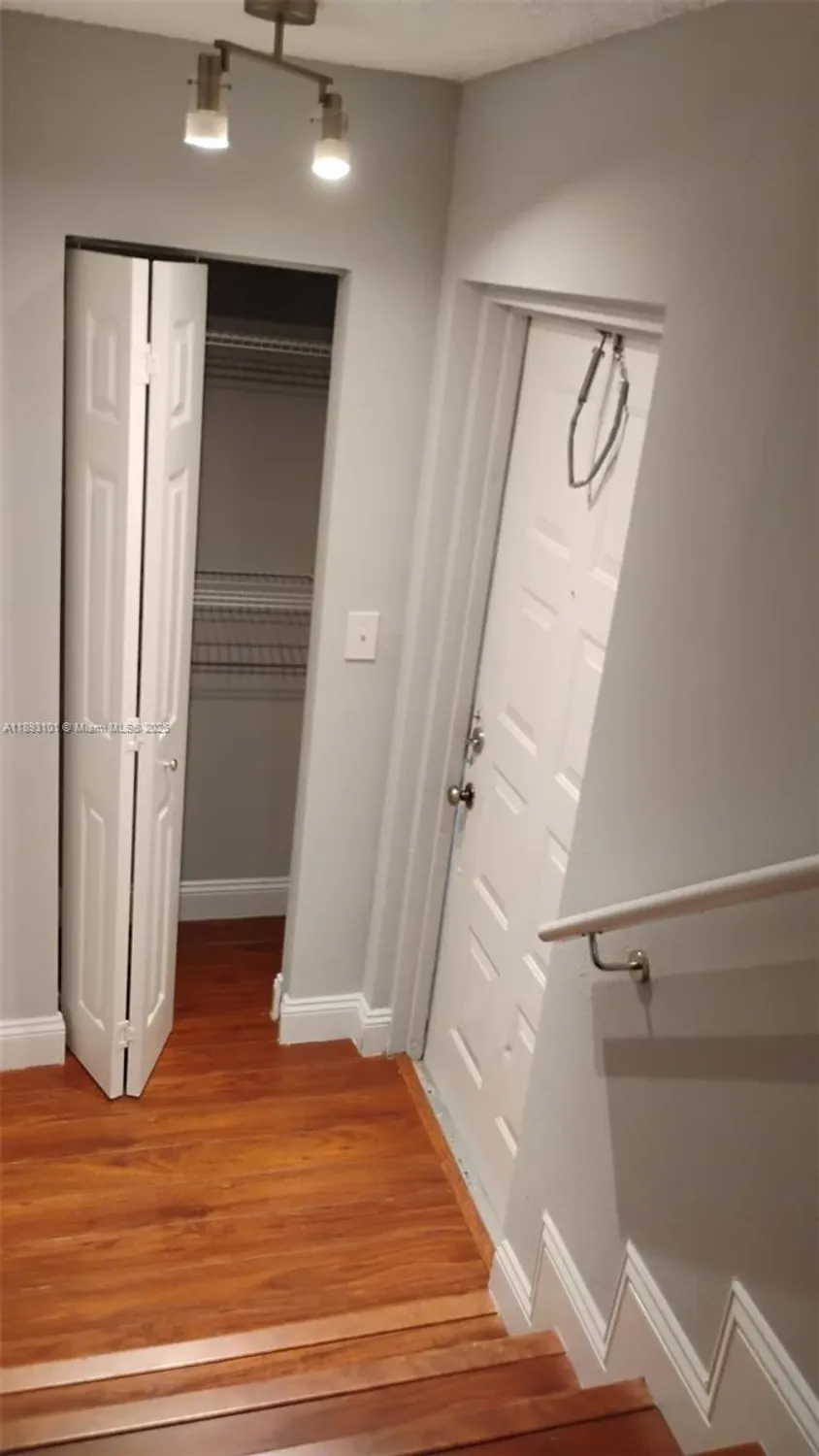 Property Slideshow image 6 of 37 | 7610 westwood dr 122, Tamarac, FL, 33321